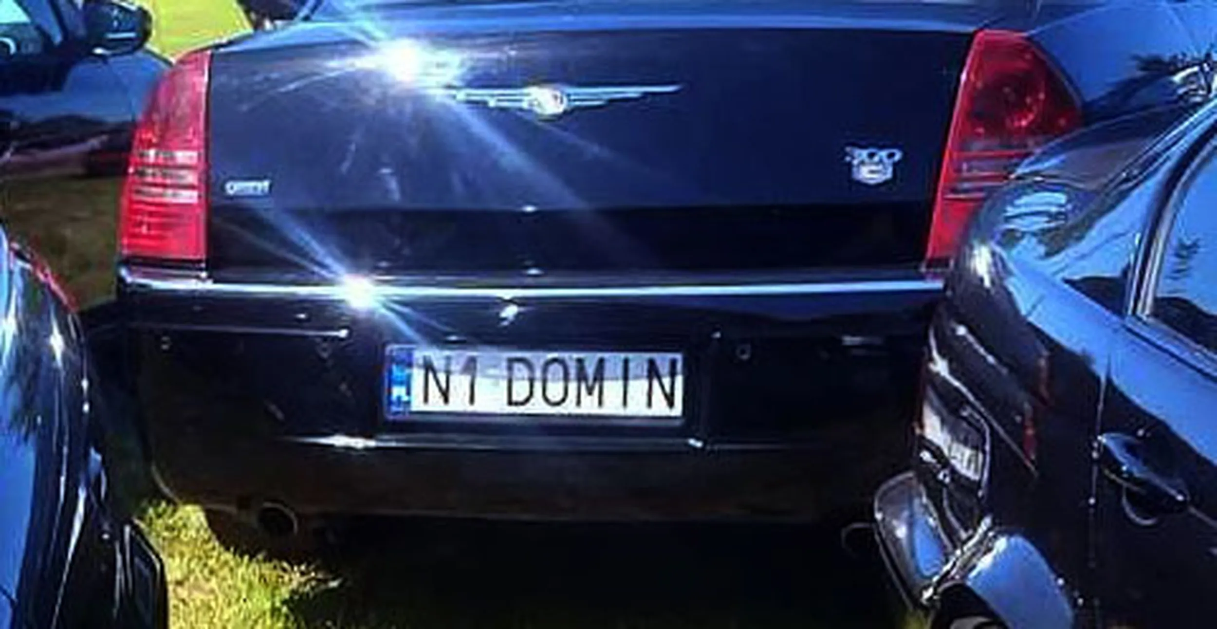 Fajny numer, blacha N1 DOMIN