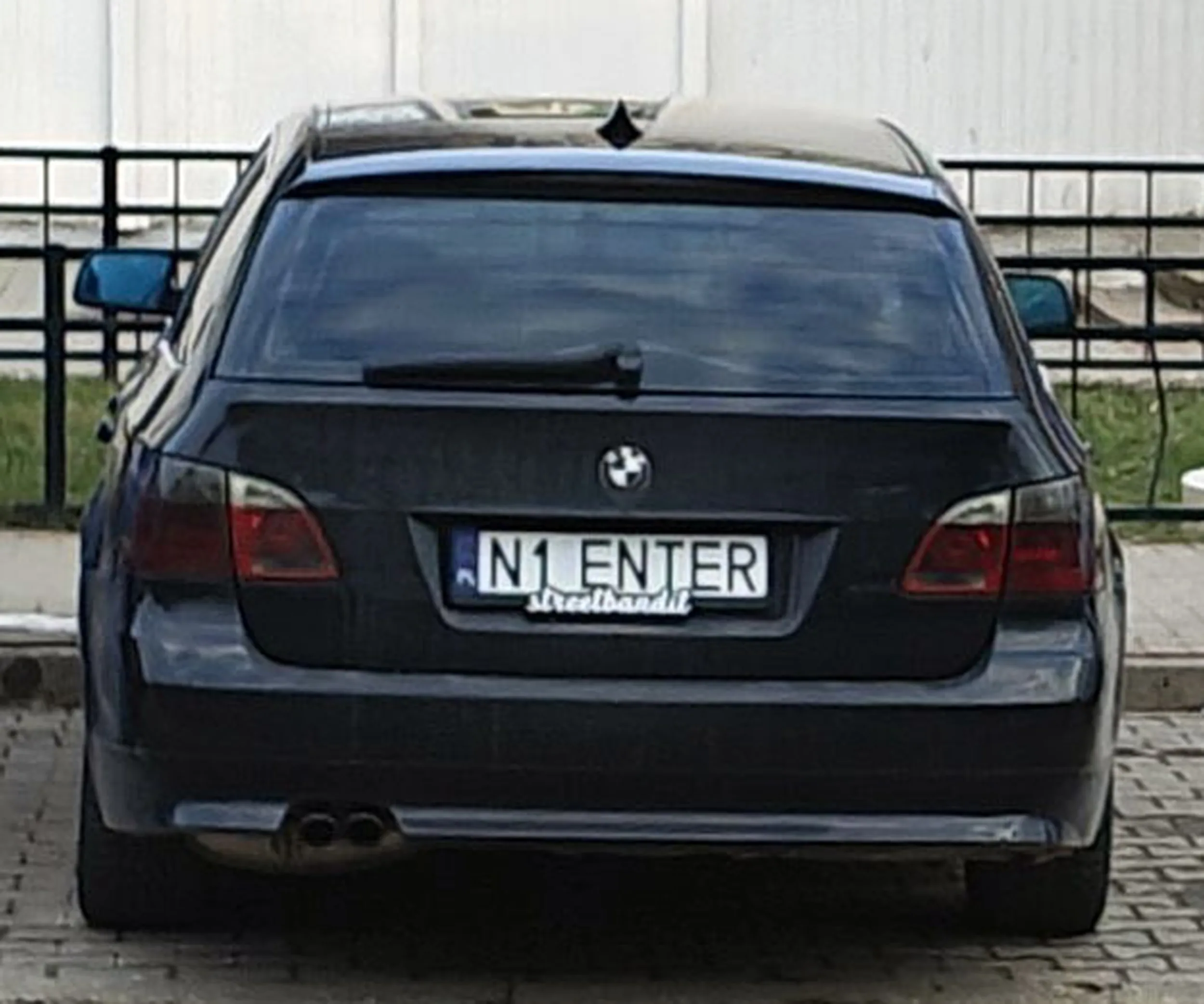 Fajny numer, blacha N1 ENTER