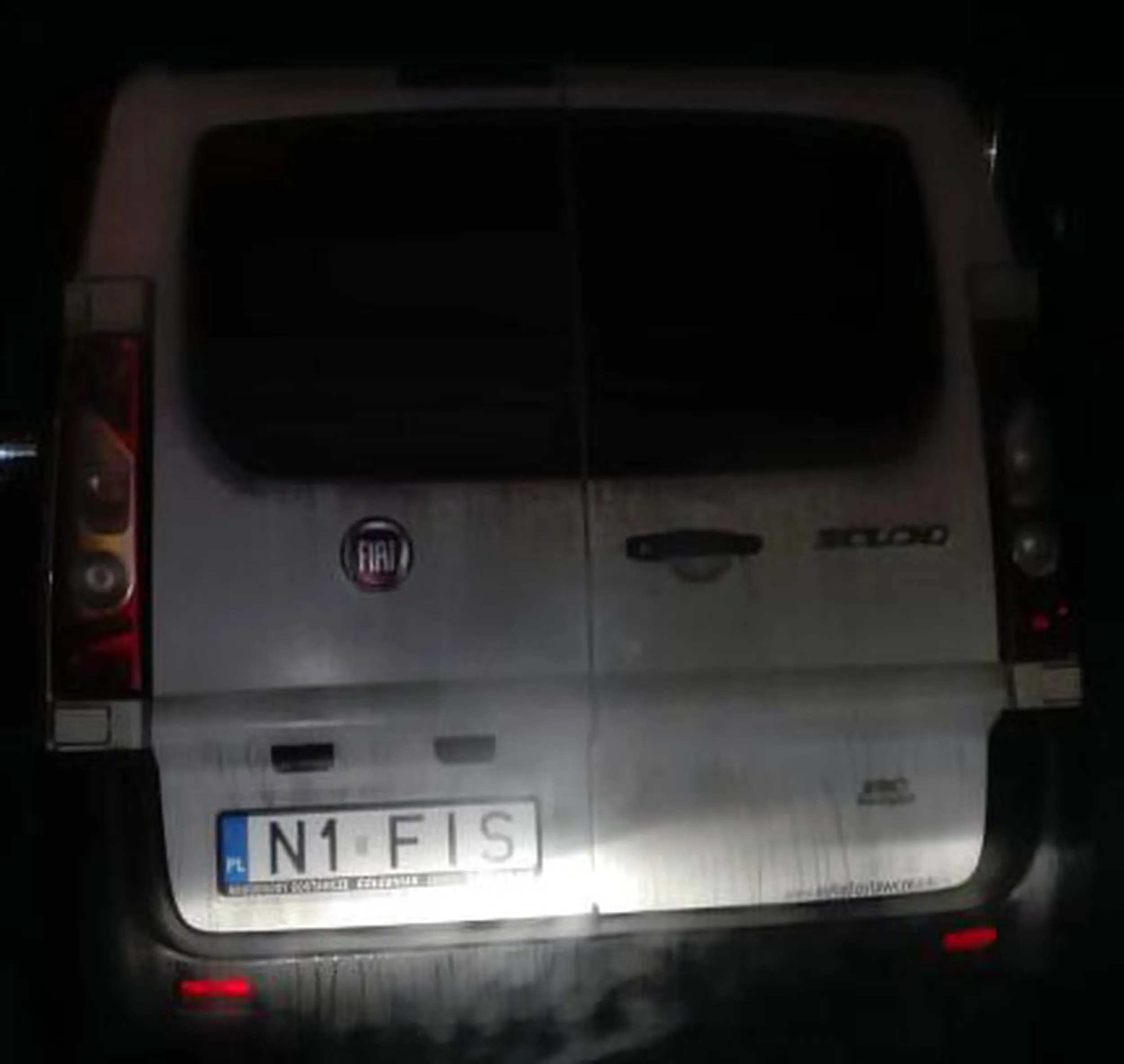 Fajny numer, blacha N1 FIS