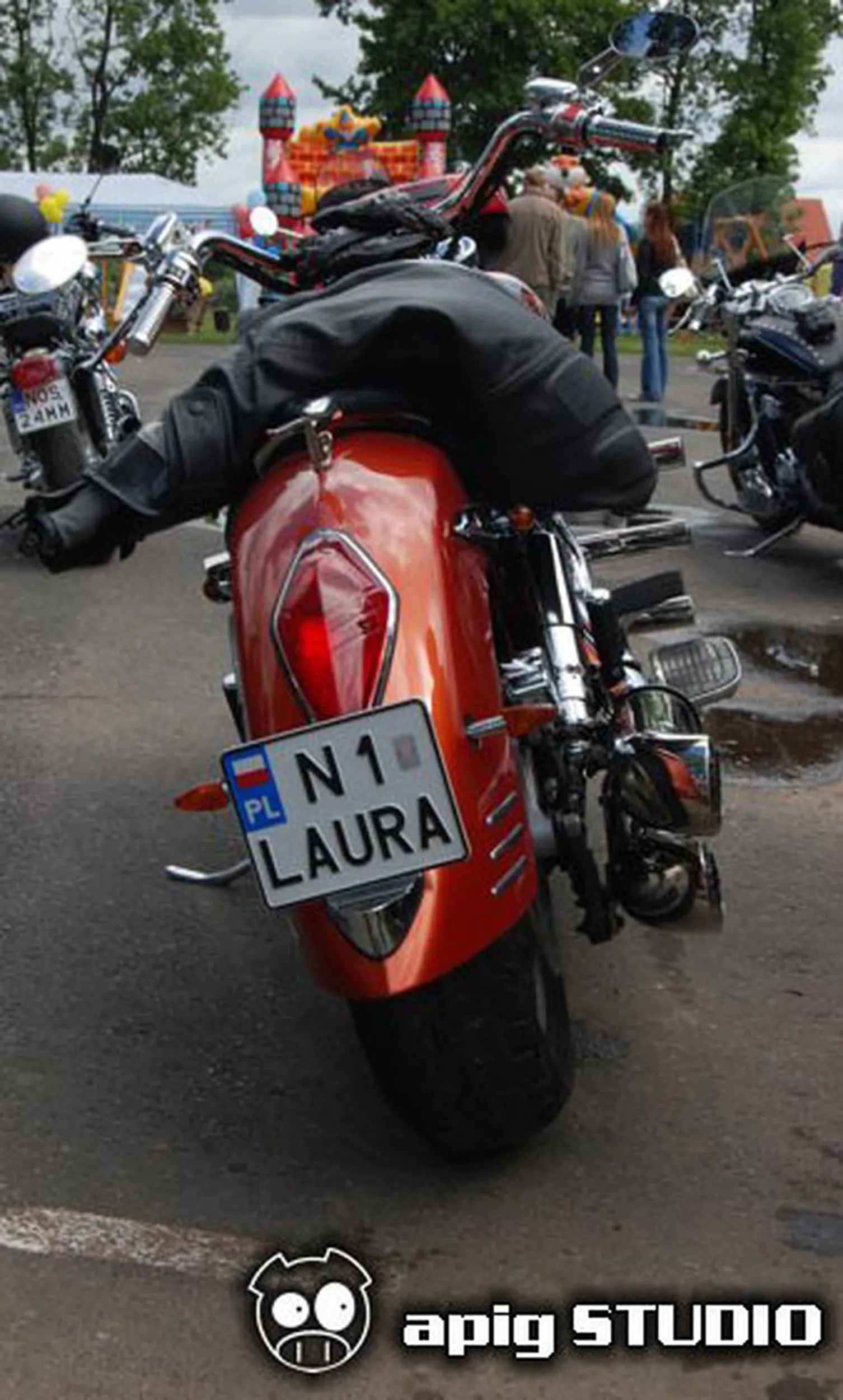 Fajny numer, blacha N1 LAURA