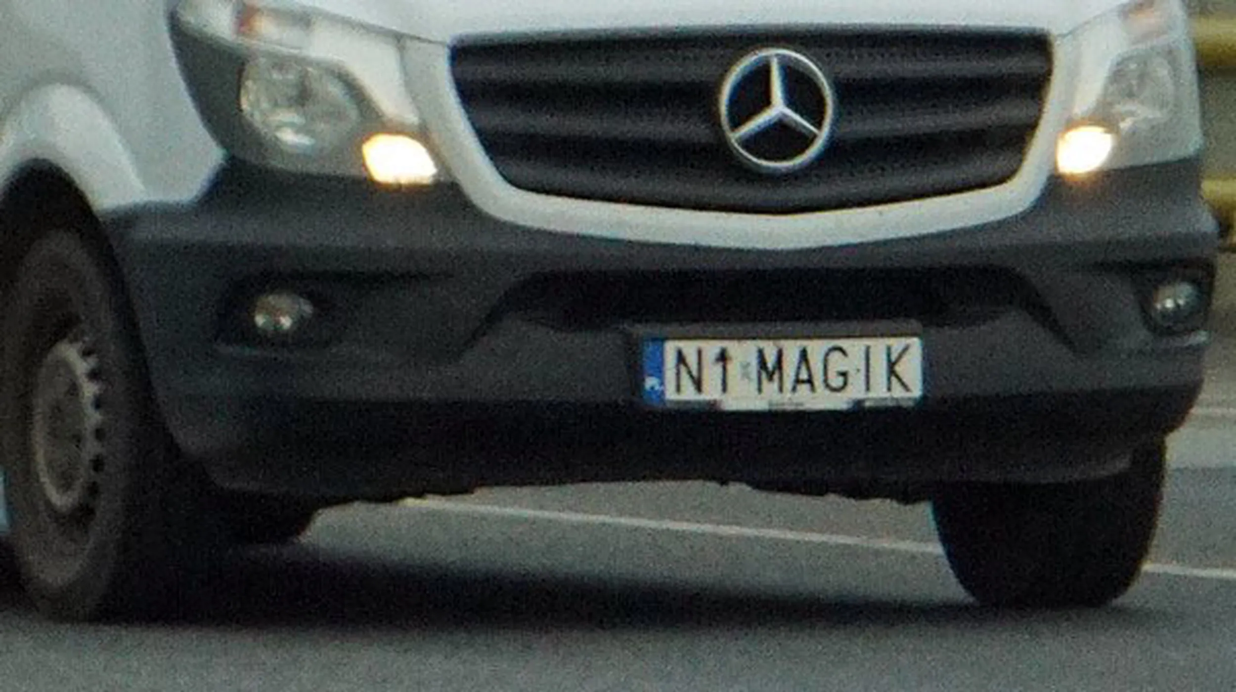 Fajny numer, blacha N1 MAGIK