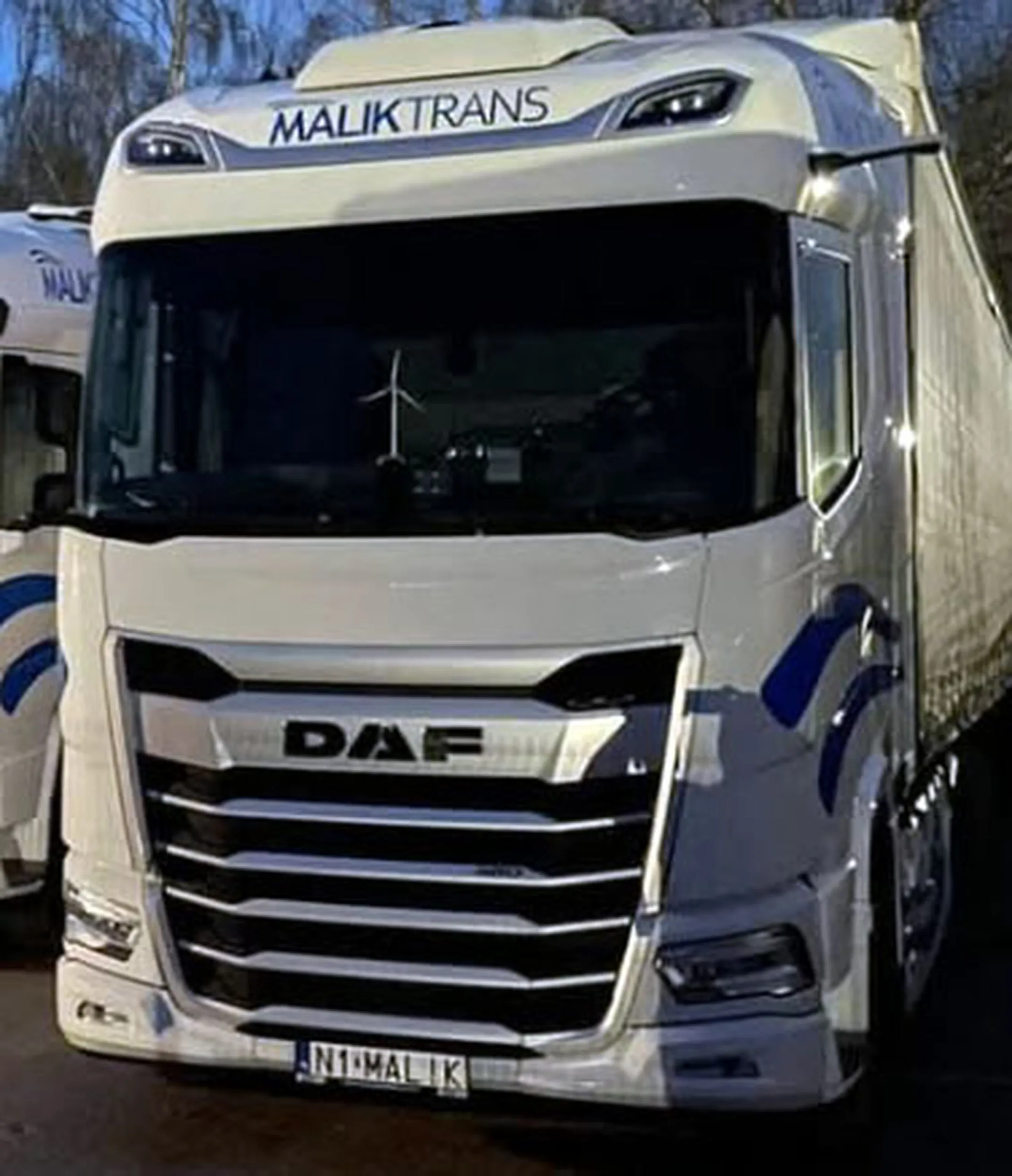 Fajny numer, blacha N1 MALIK