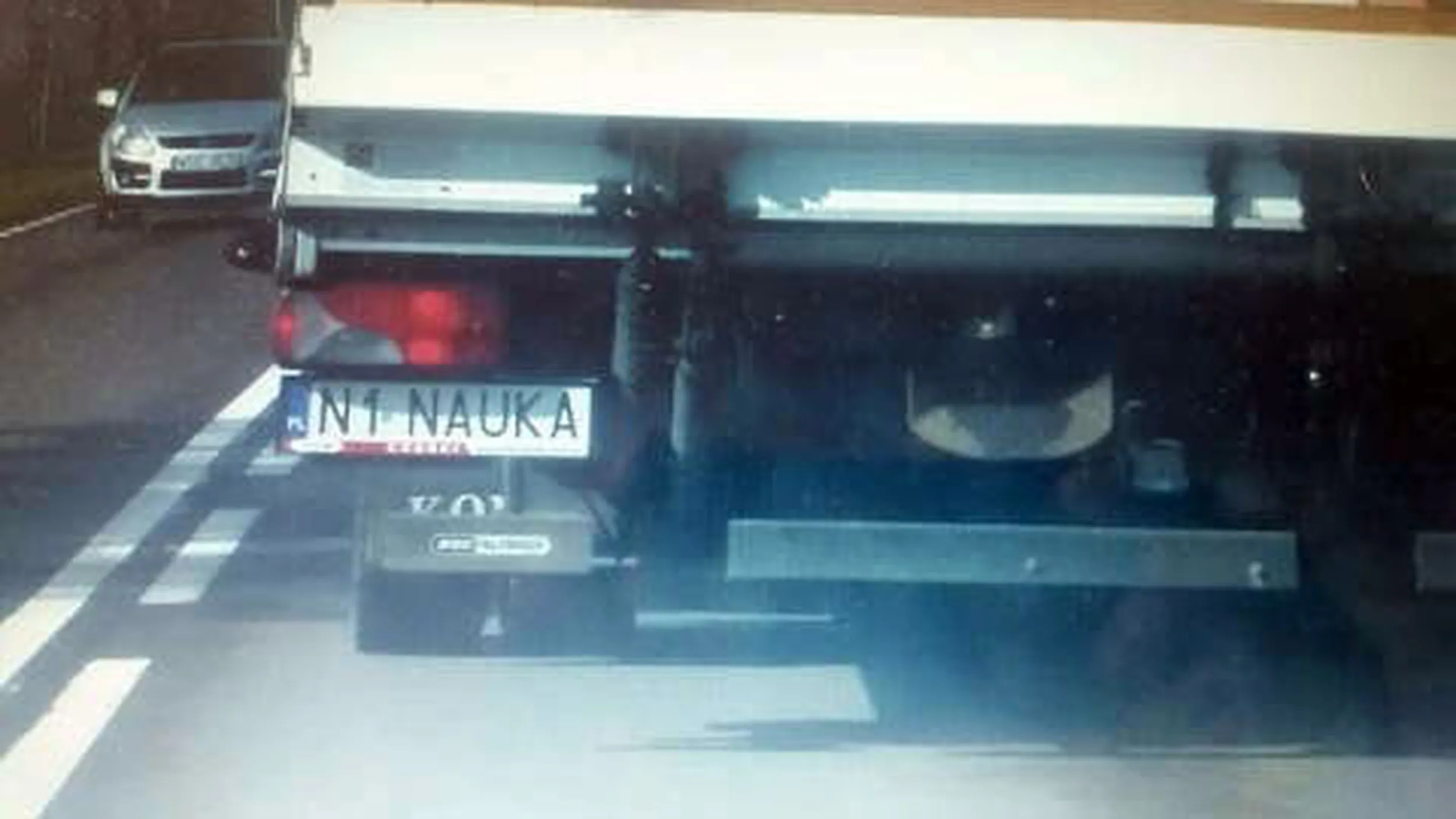 Fajny numer, blacha N1 NAUKA