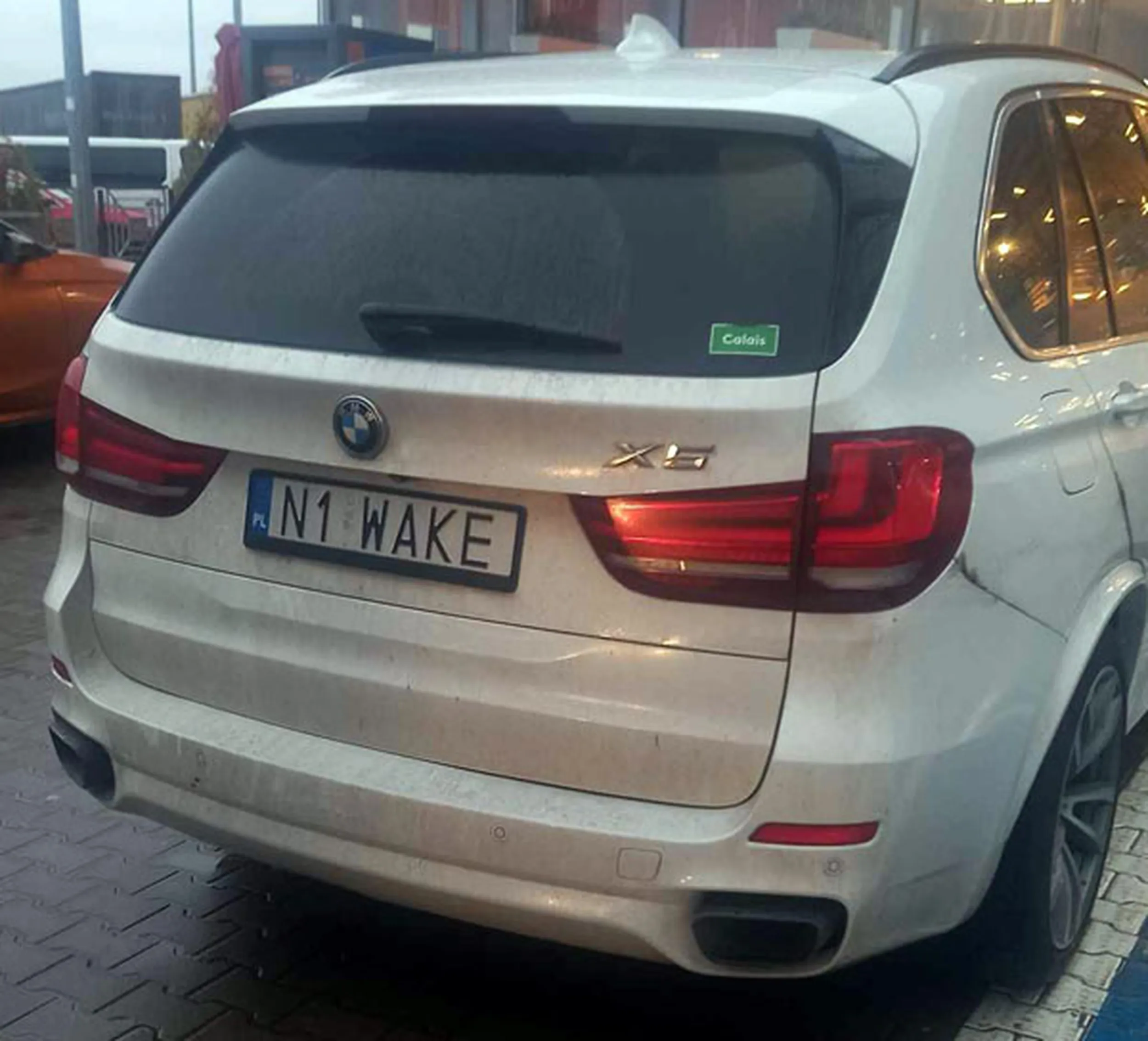 Fajny numer, blacha N1 WAKE