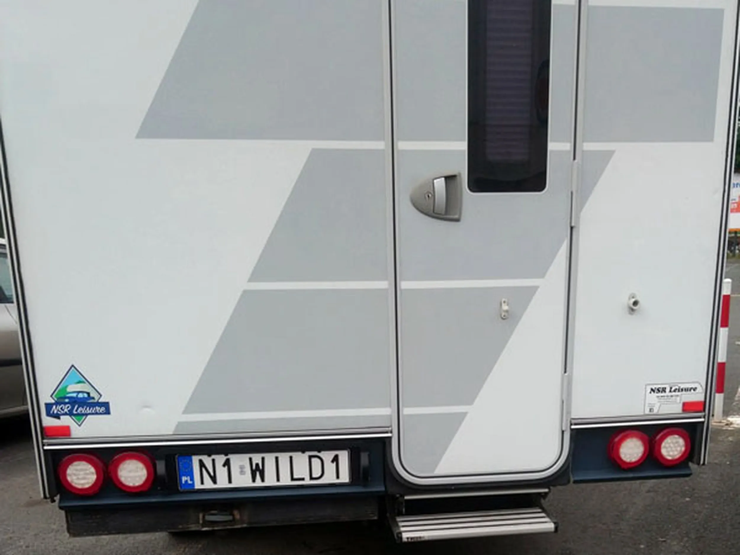 Fajny numer, blacha N1 WILD1