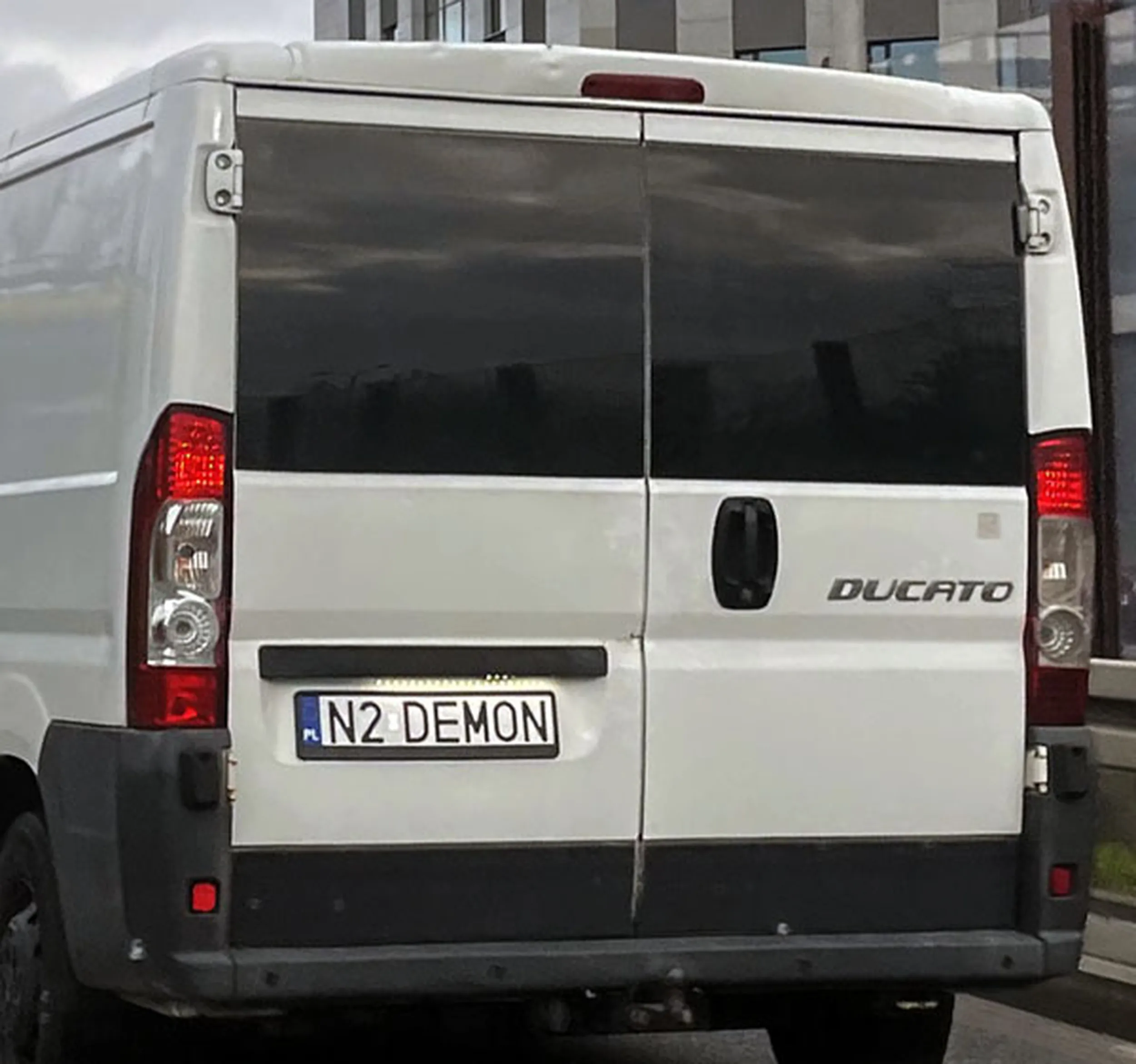 Fajny numer, blacha N2 DEMON