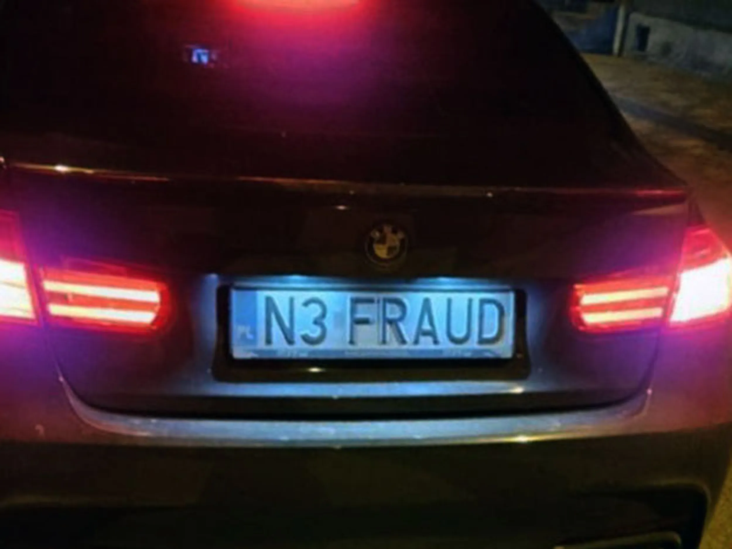 Fajny numer, blacha N3 FRAUD