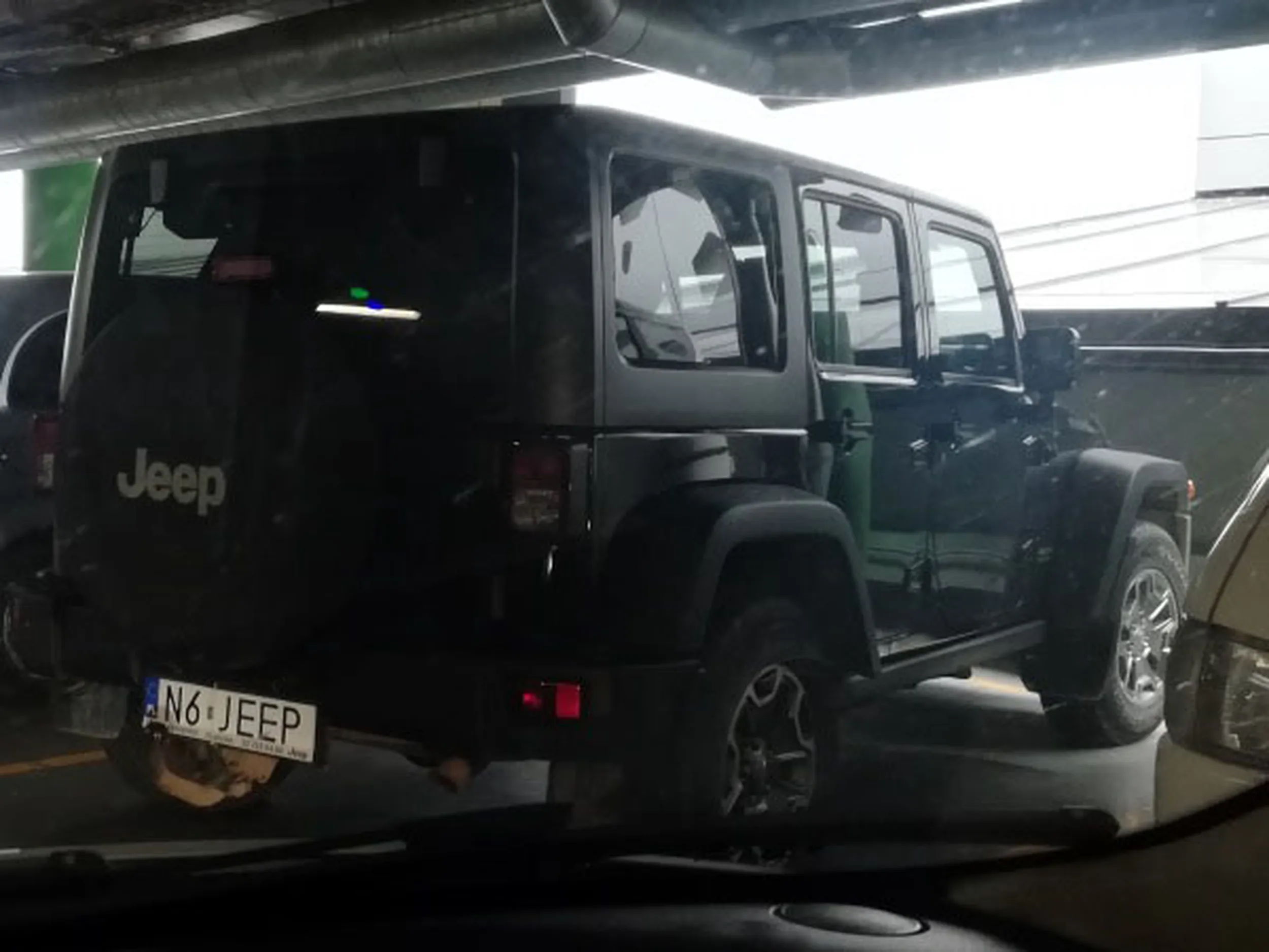 Fajny numer, blacha N6 JEEP