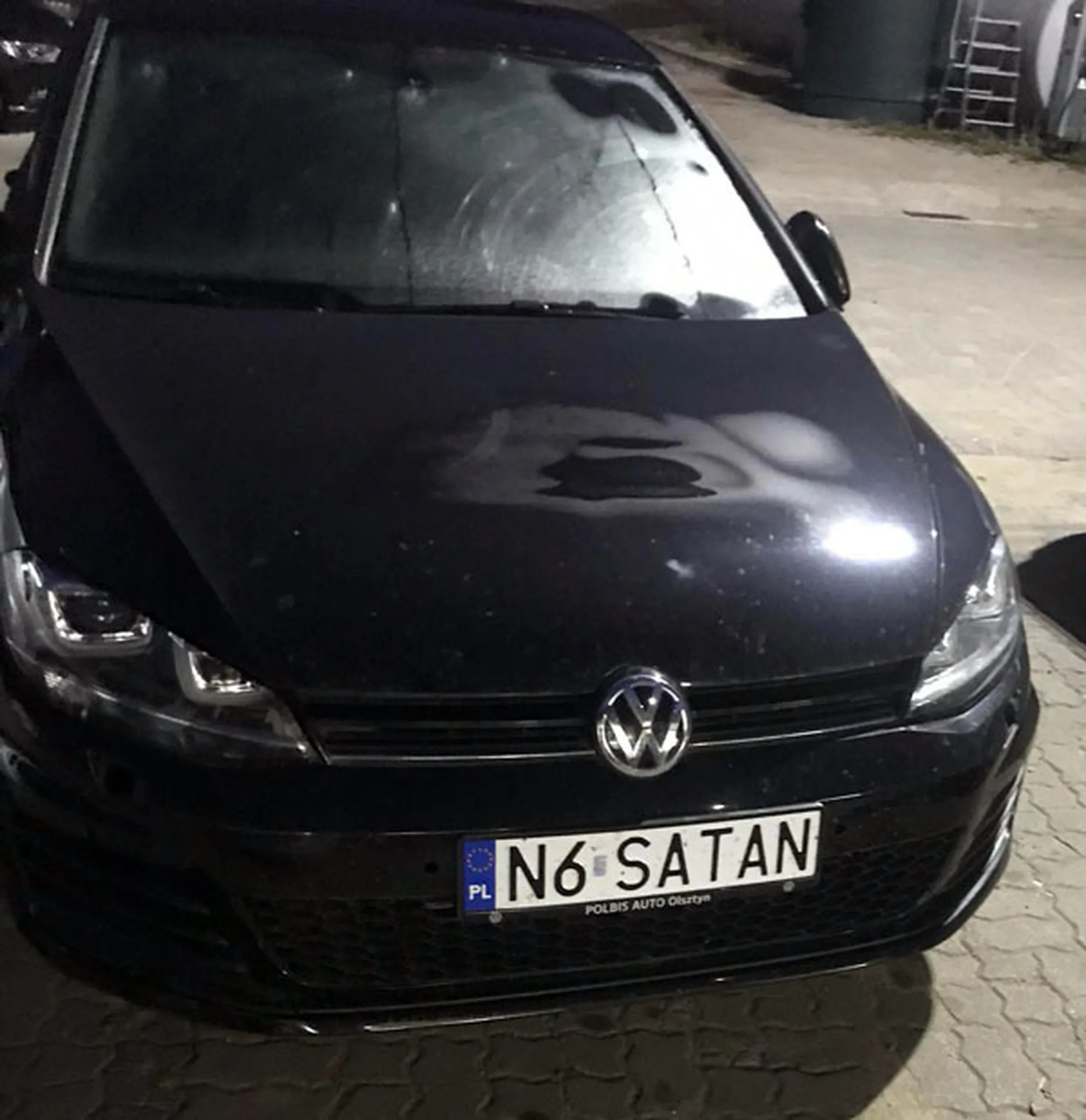 Fajny numer, blacha N6 SATAN