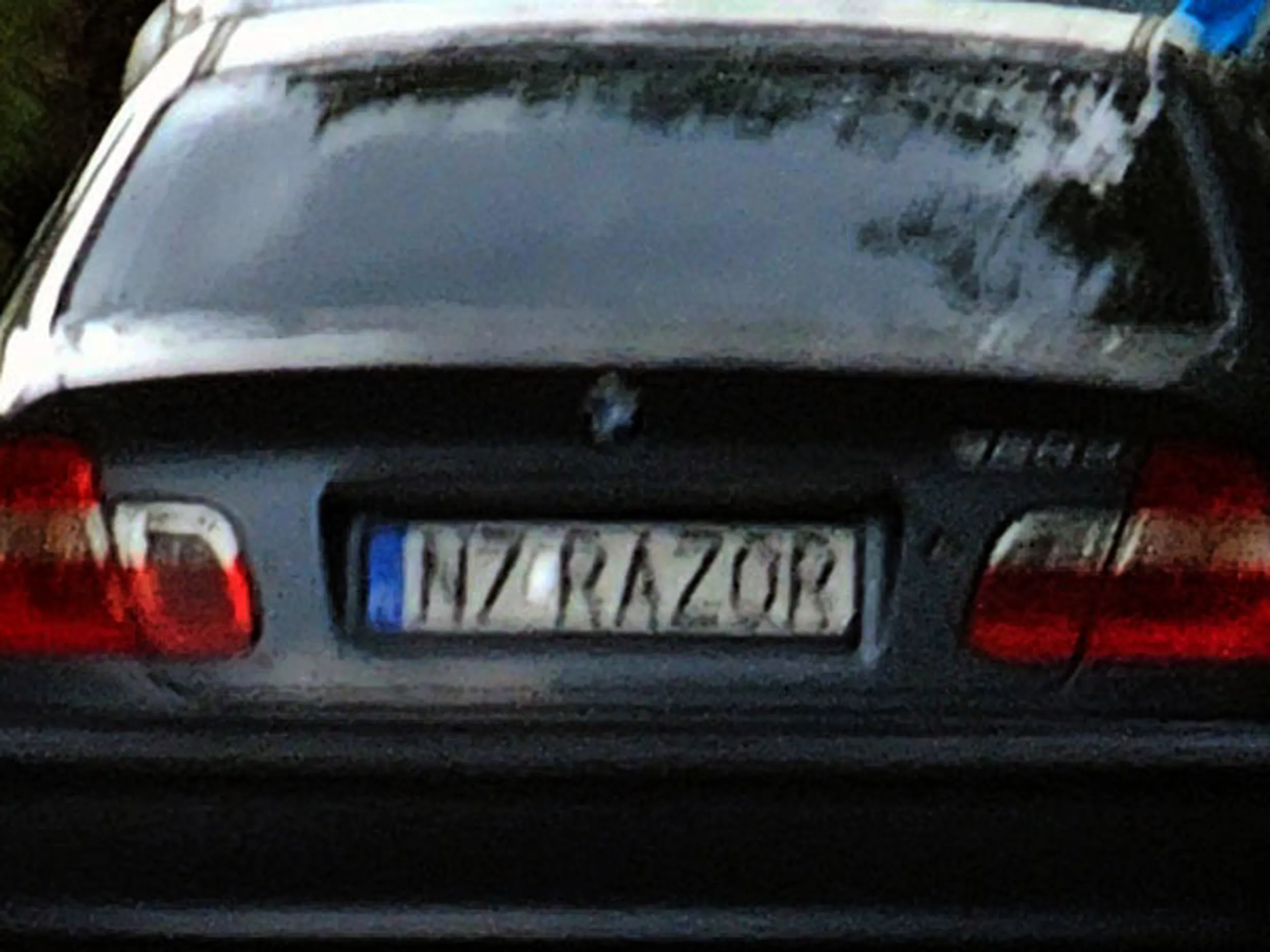 Fajny numer, blacha N7 RAZOR