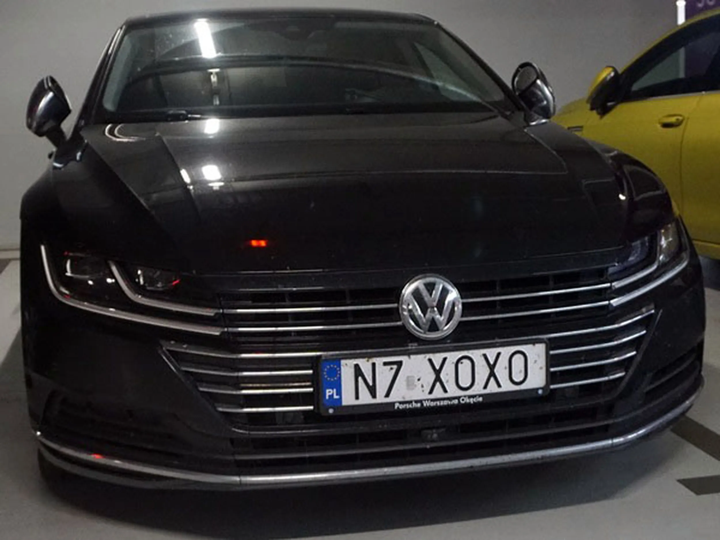 Fajny numer, blacha N7 XOXO