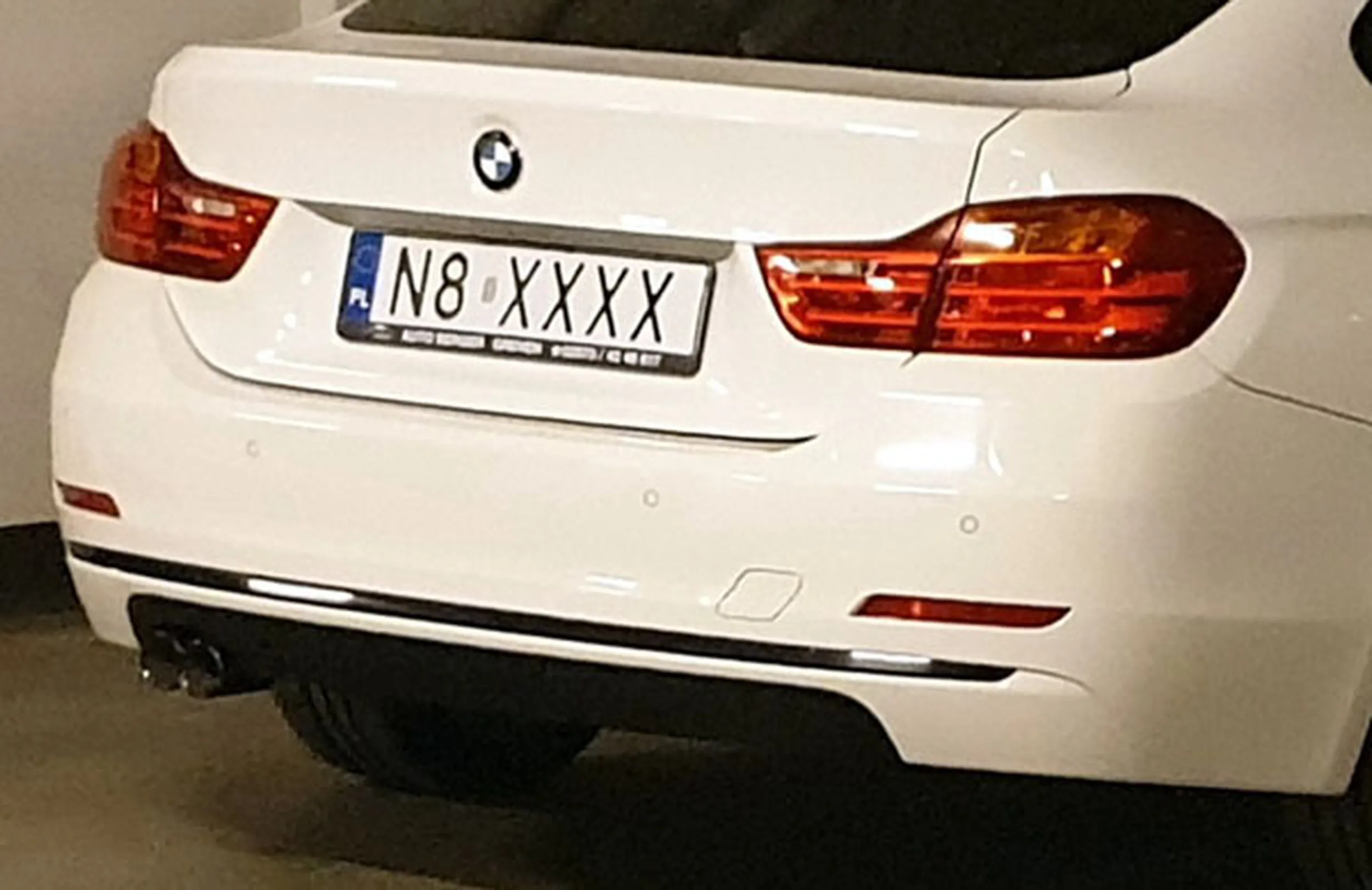 Fajny numer, blacha N8 XXXX