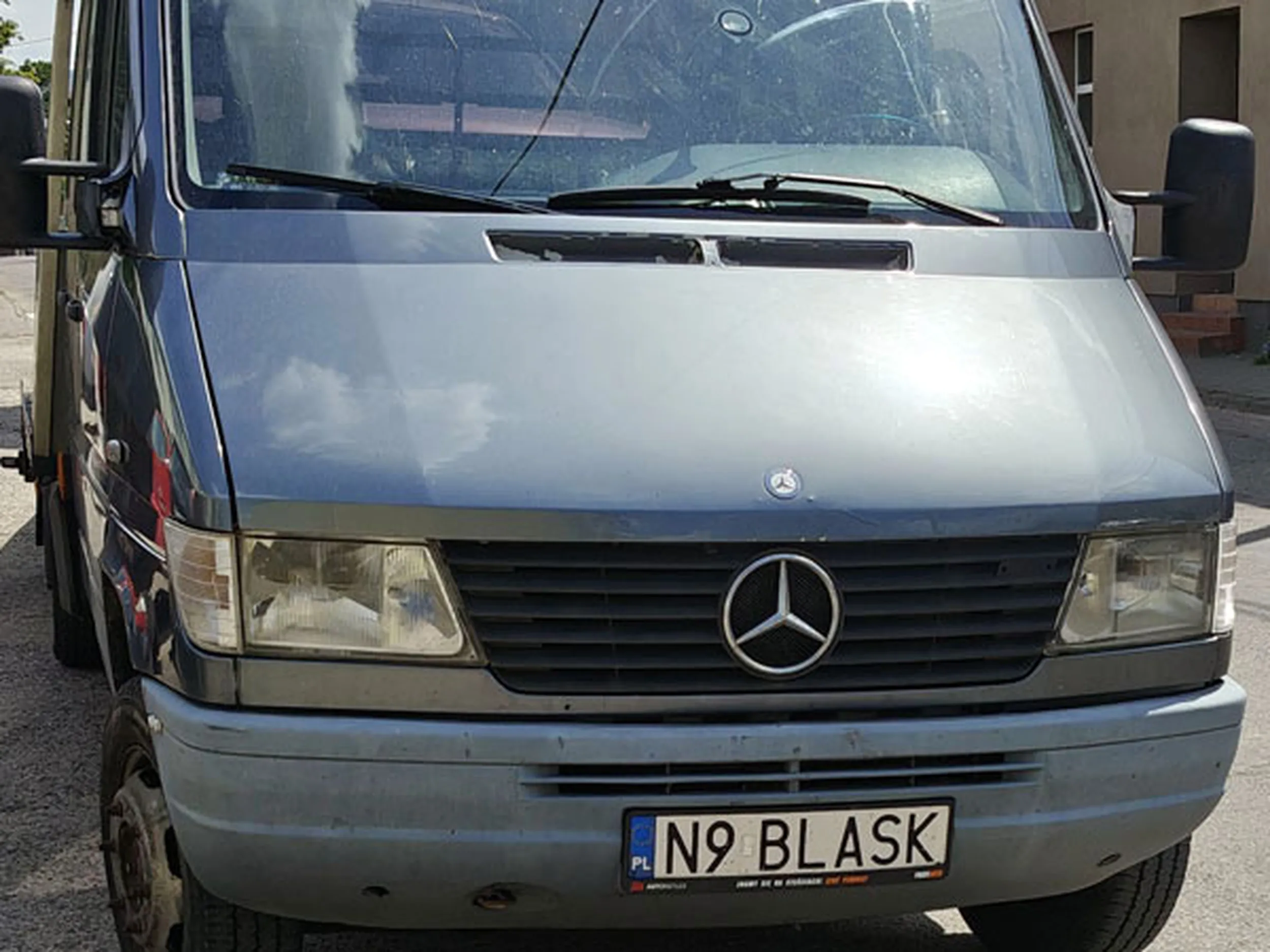 Fajny numer, blacha N9 BLASK