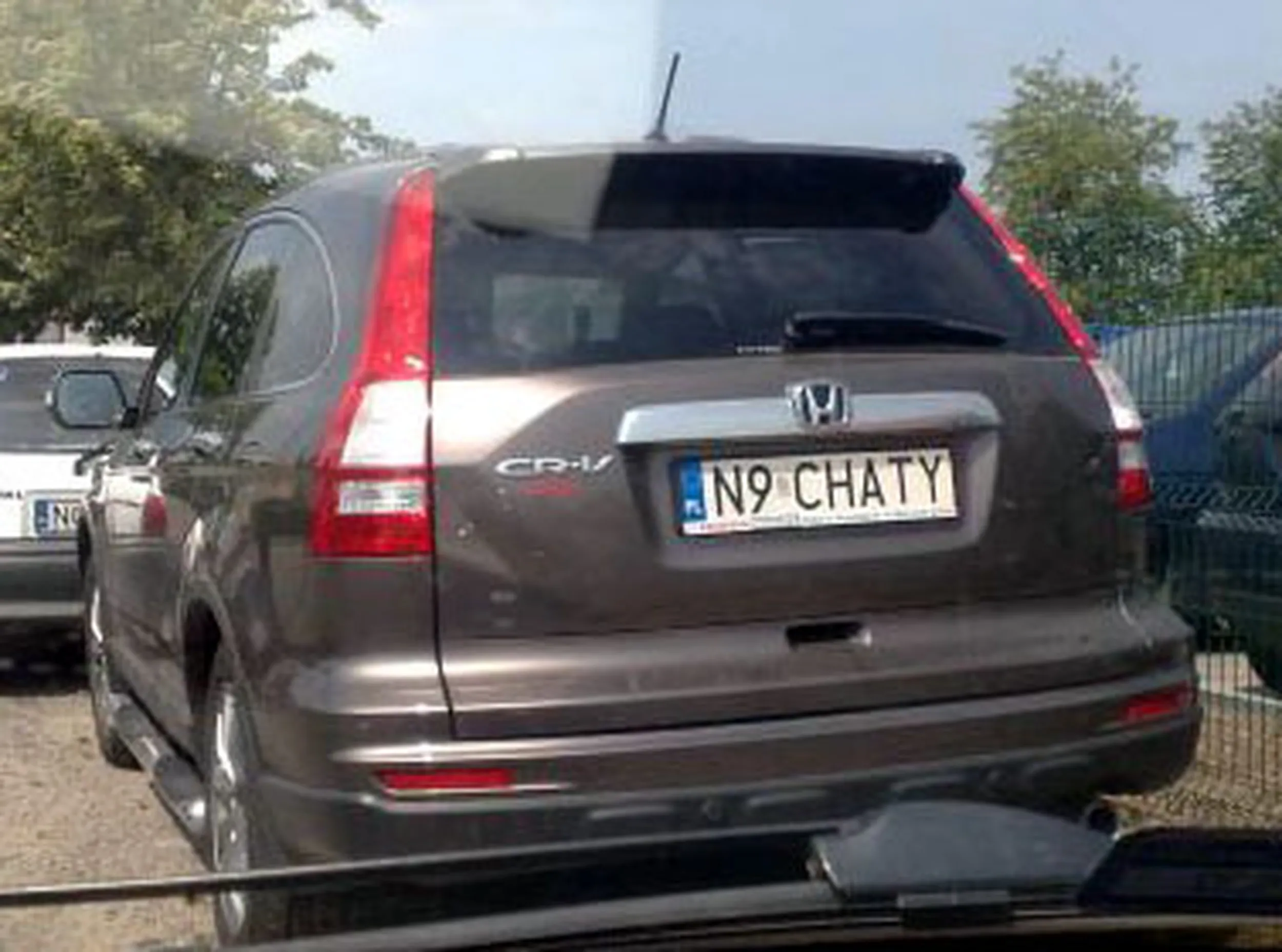 Fajny numer, blacha N9 CHATY