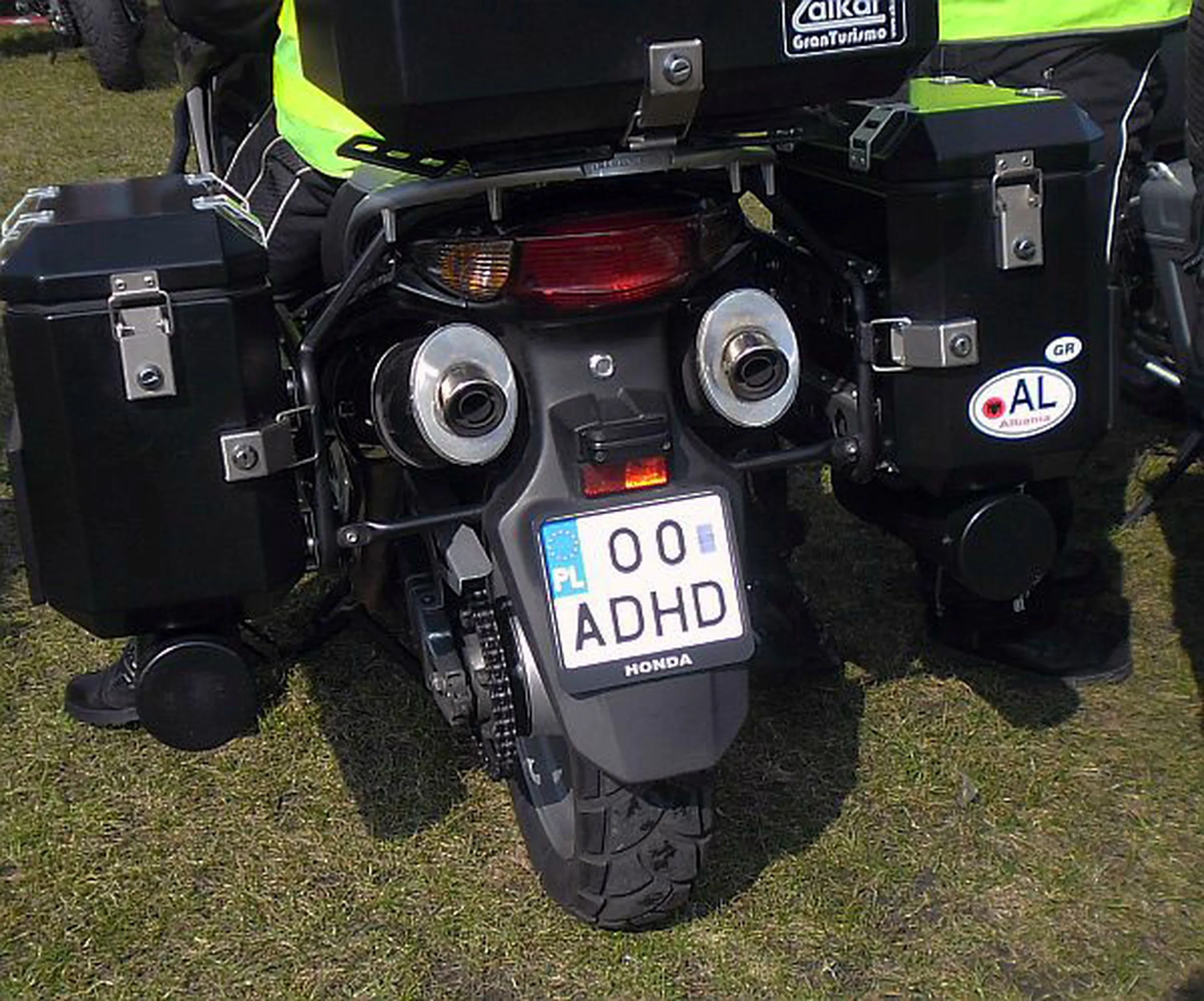 Fajny numer, blacha O0 ADHD