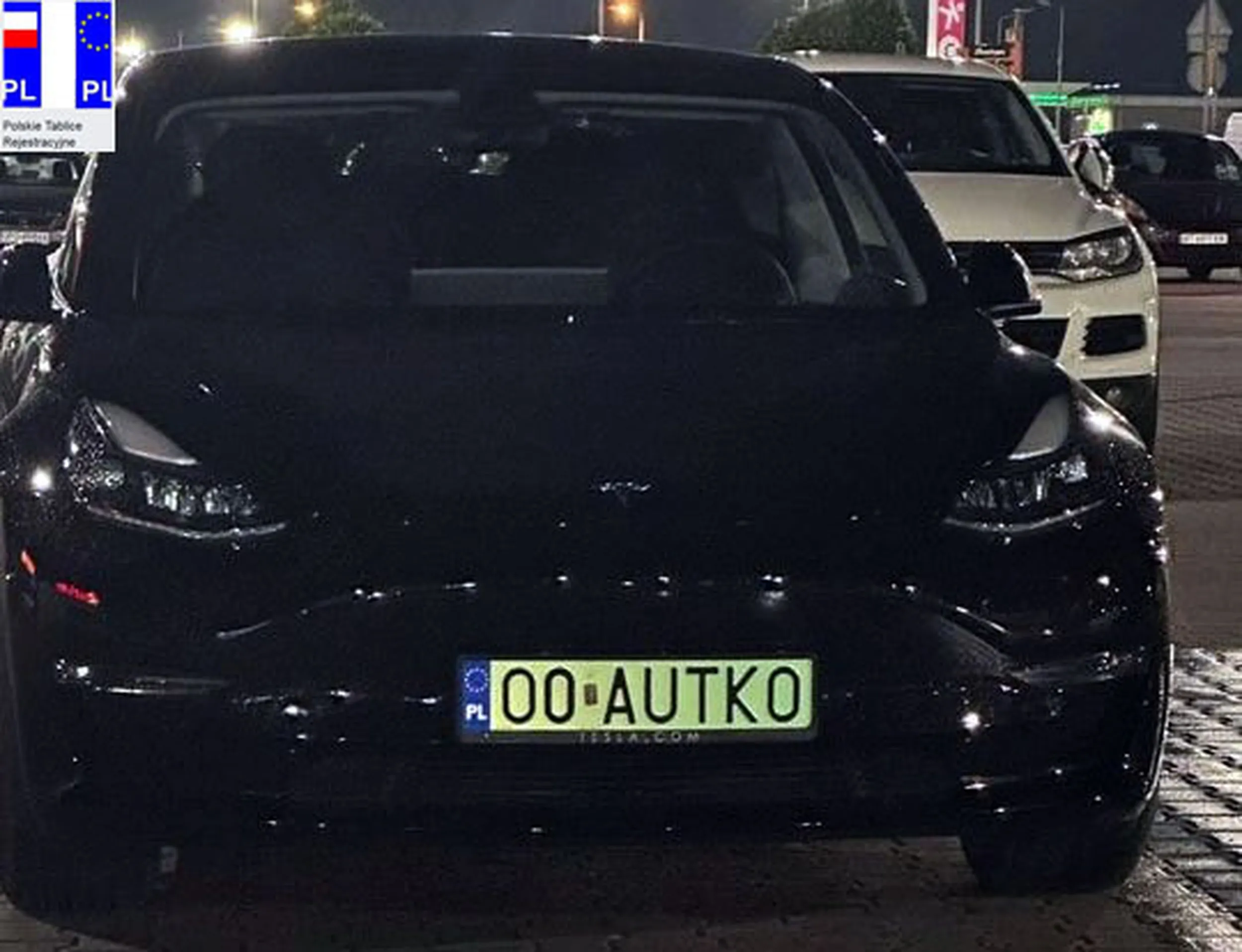 Fajny numer, blacha O0 AUTKO