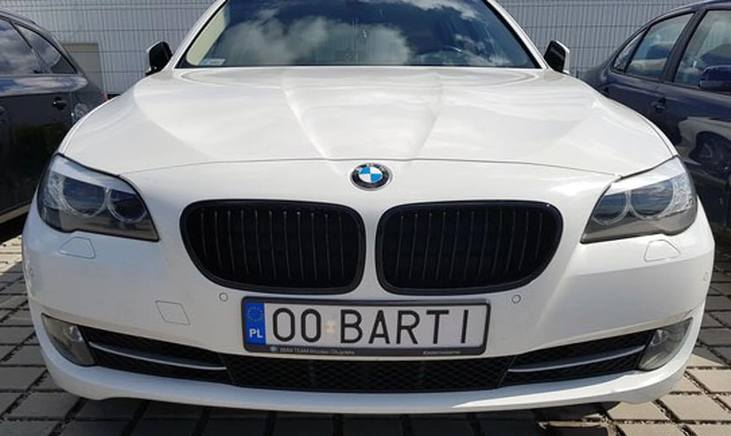 Fajny numer, blacha O0 BARTI