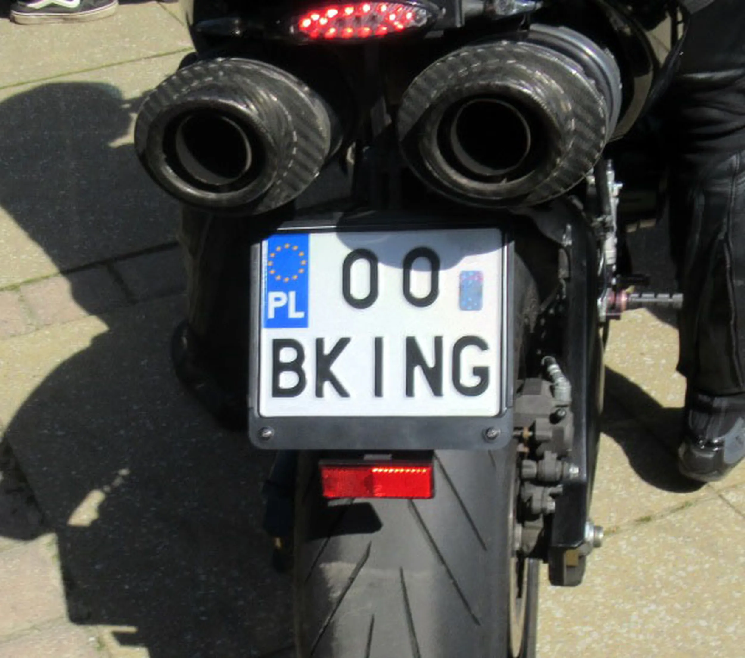 Fajny numer, blacha O0 BKING