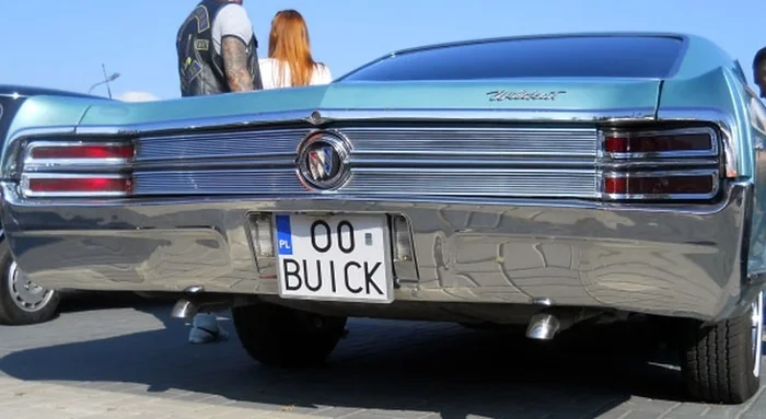 Fajny numer, blacha O0 BUICK