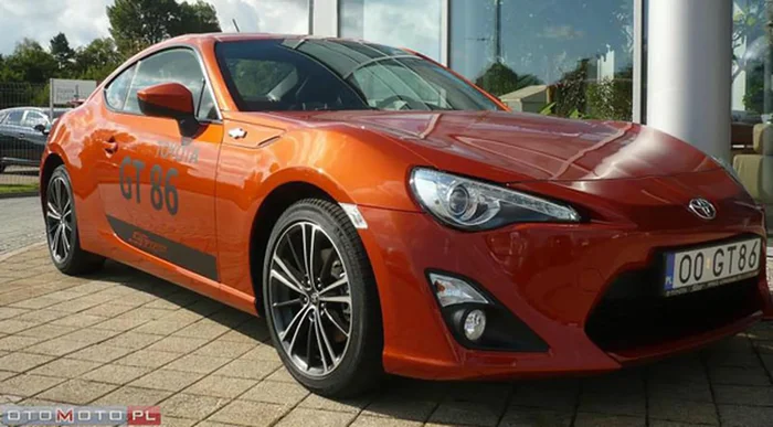 Fajny numer, blacha O0 GT86