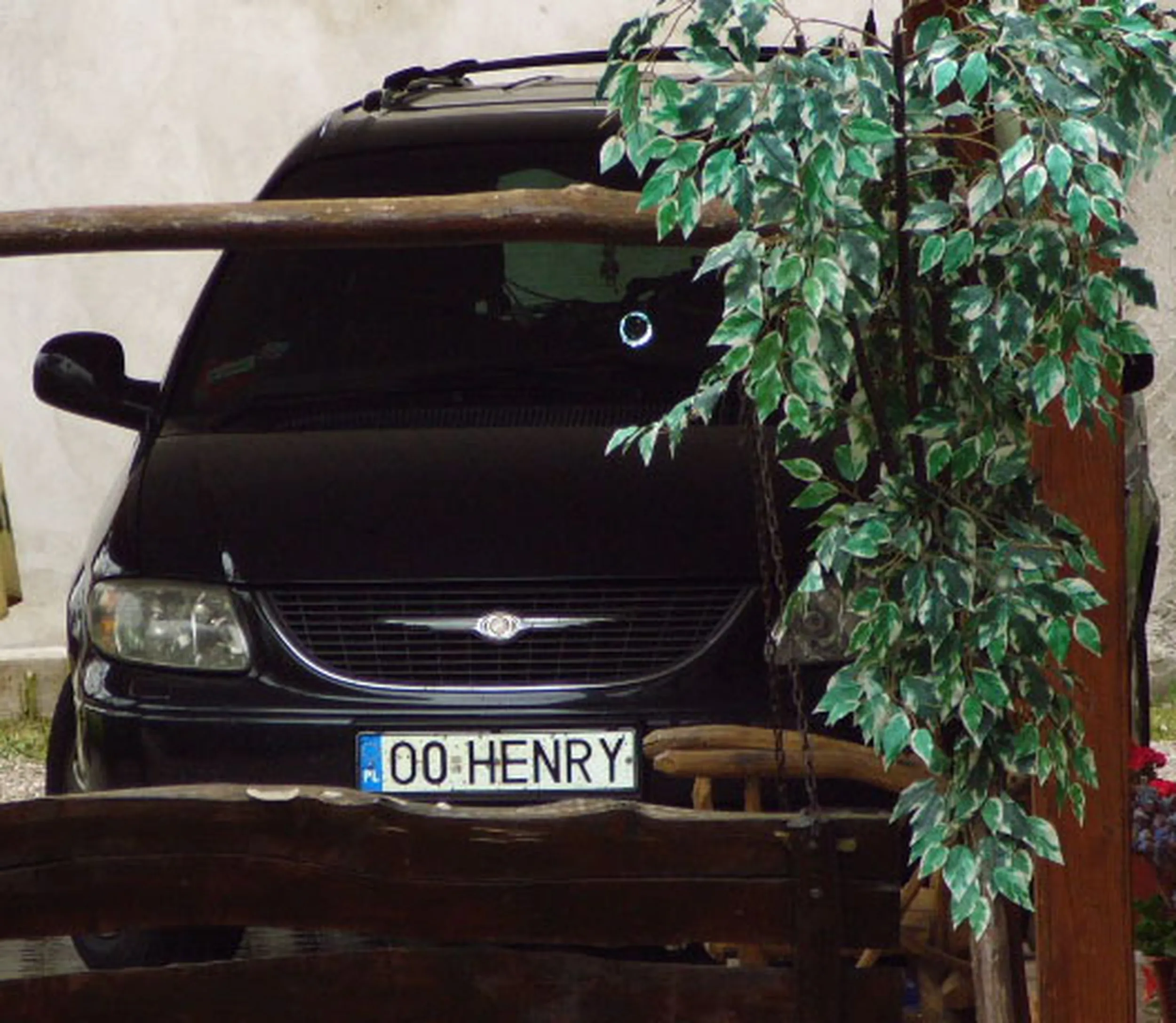 Fajny numer, blacha O0 HENRY