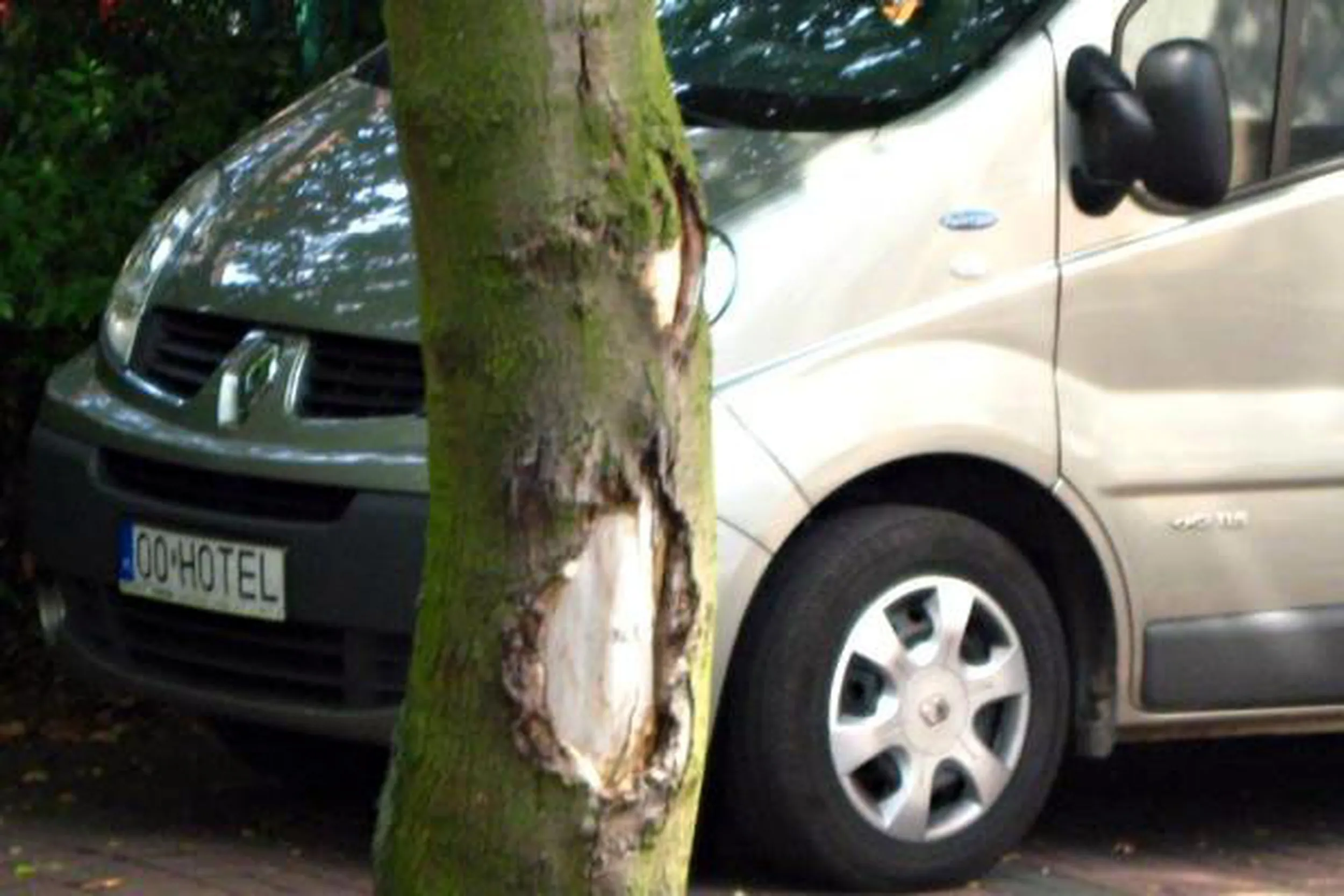 Fajny numer, blacha O0 HOTEL