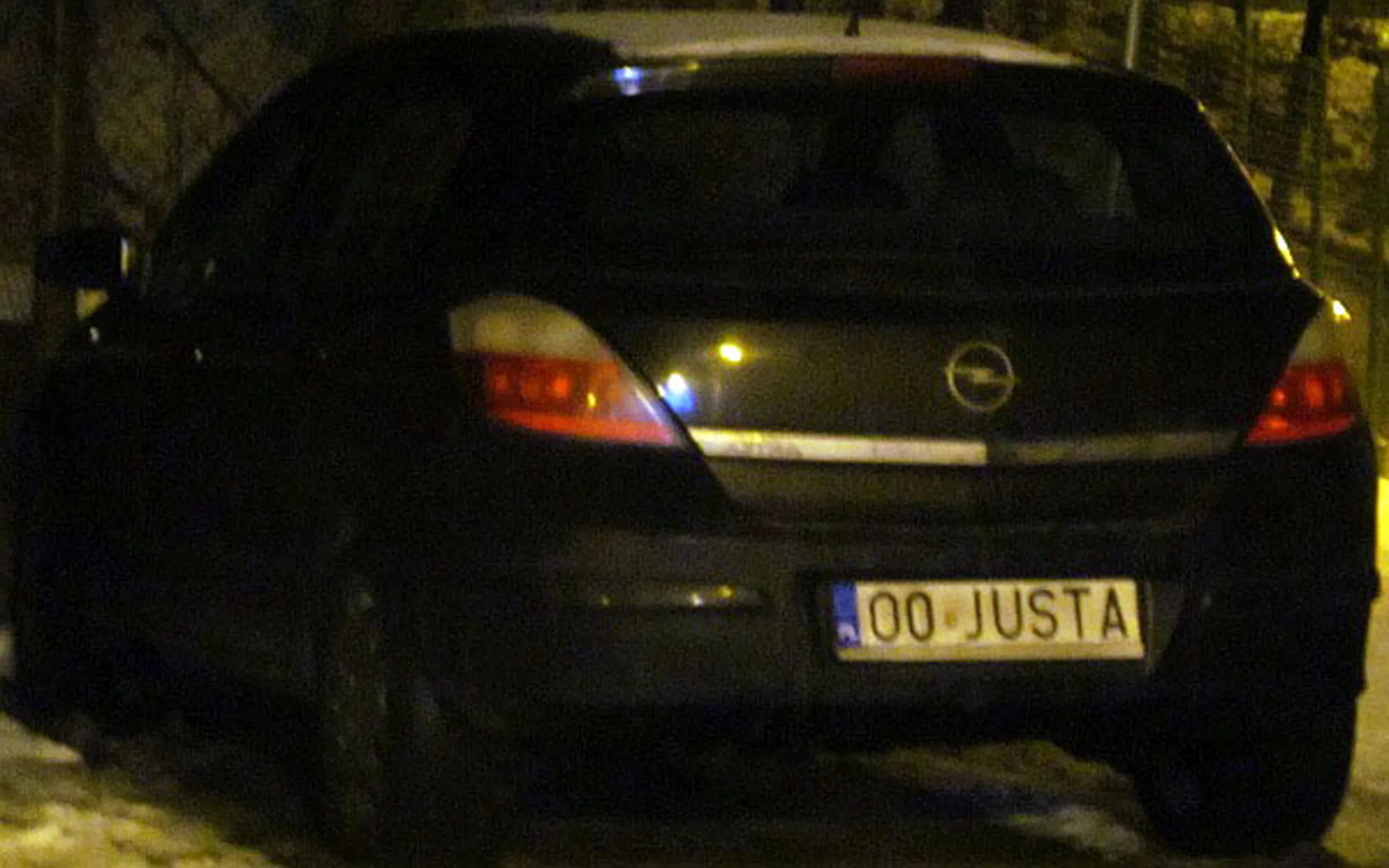 Fajny numer, blacha O0 JUSTA