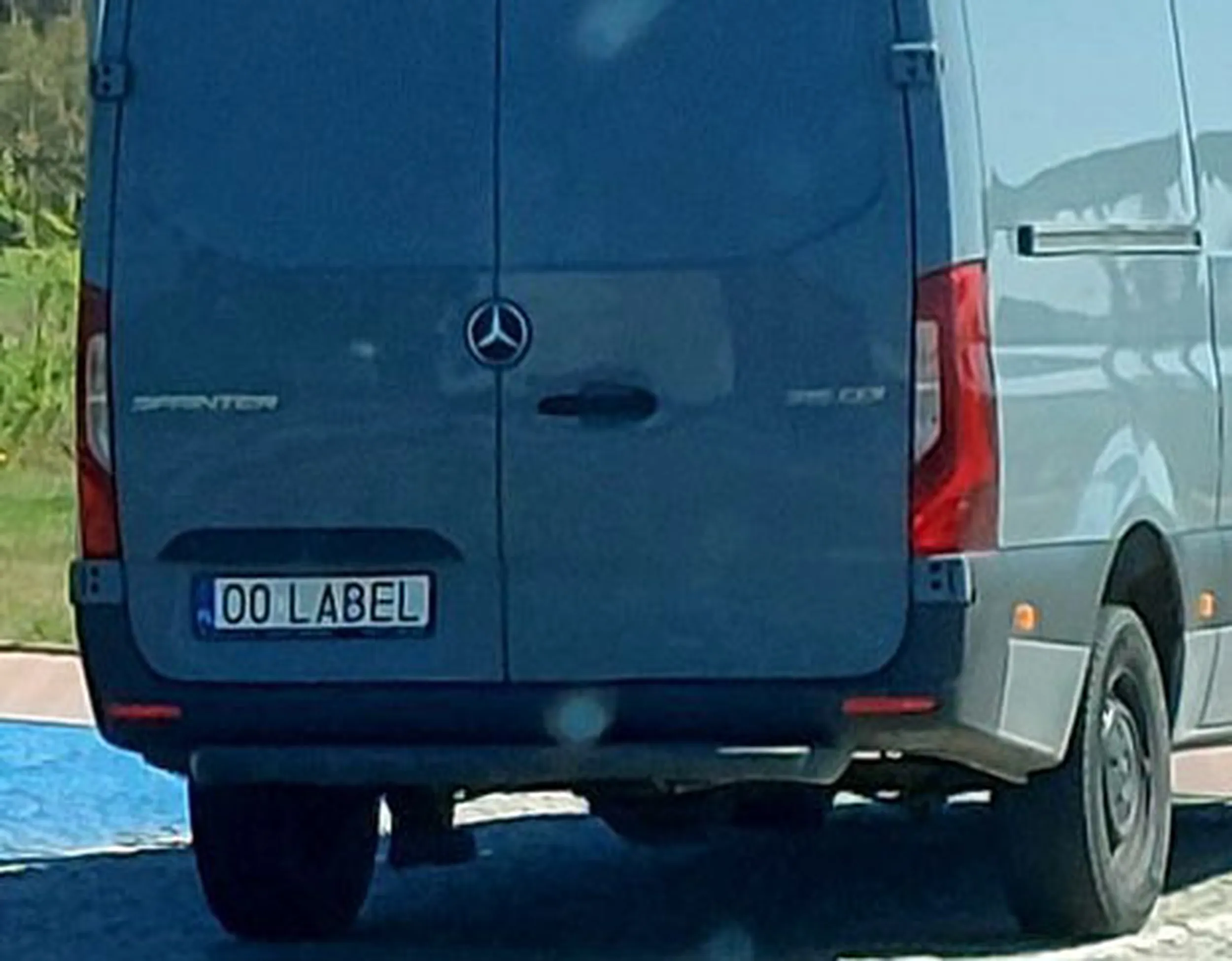 Fajny numer, blacha O0 LABEL