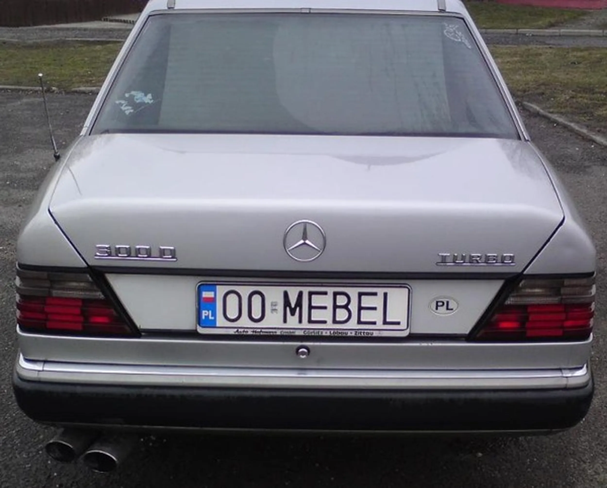 Fajny numer, blacha O0 MEBEL