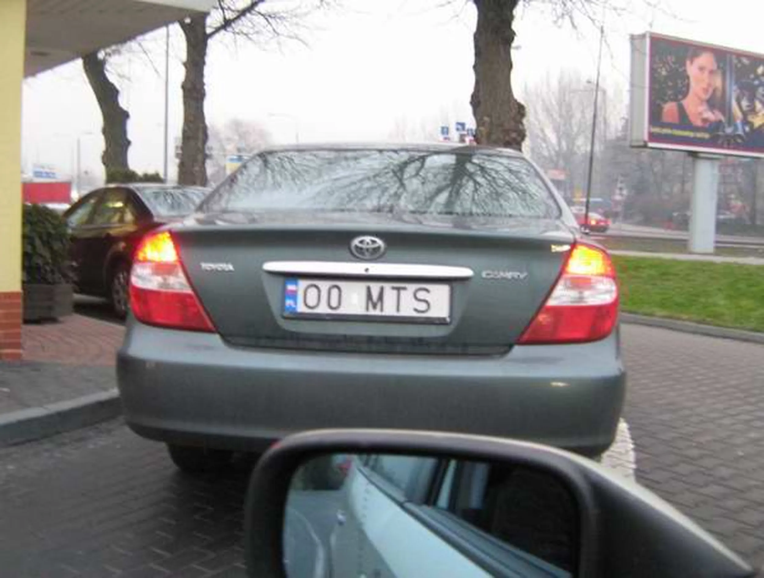 Fajny numer, blacha O0 MTS