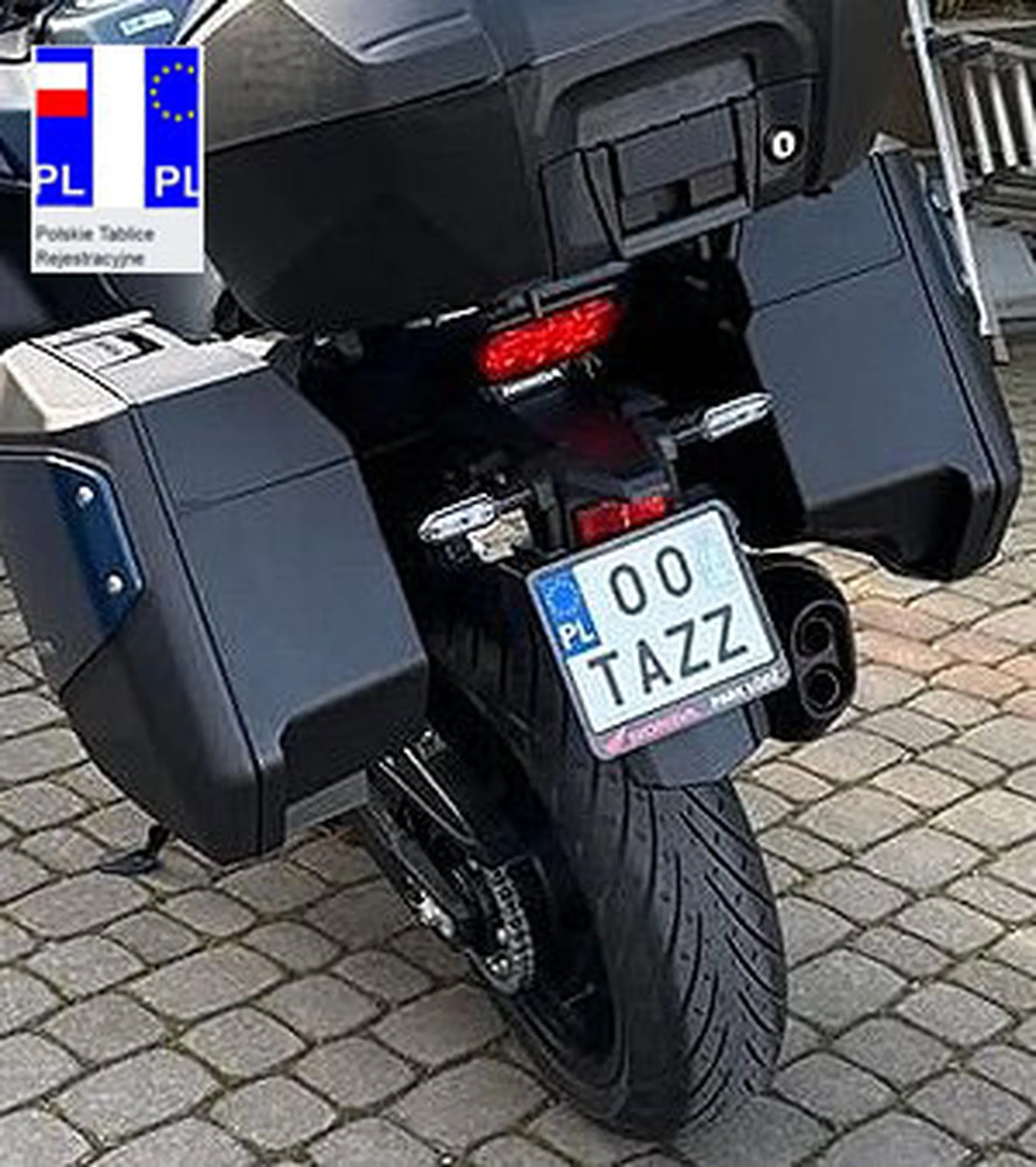 Fajny numer, blacha O0 TAZZ