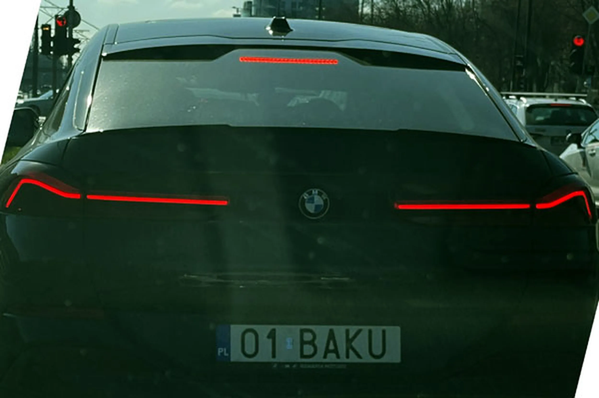 Fajny numer, blacha O1 BAKU
