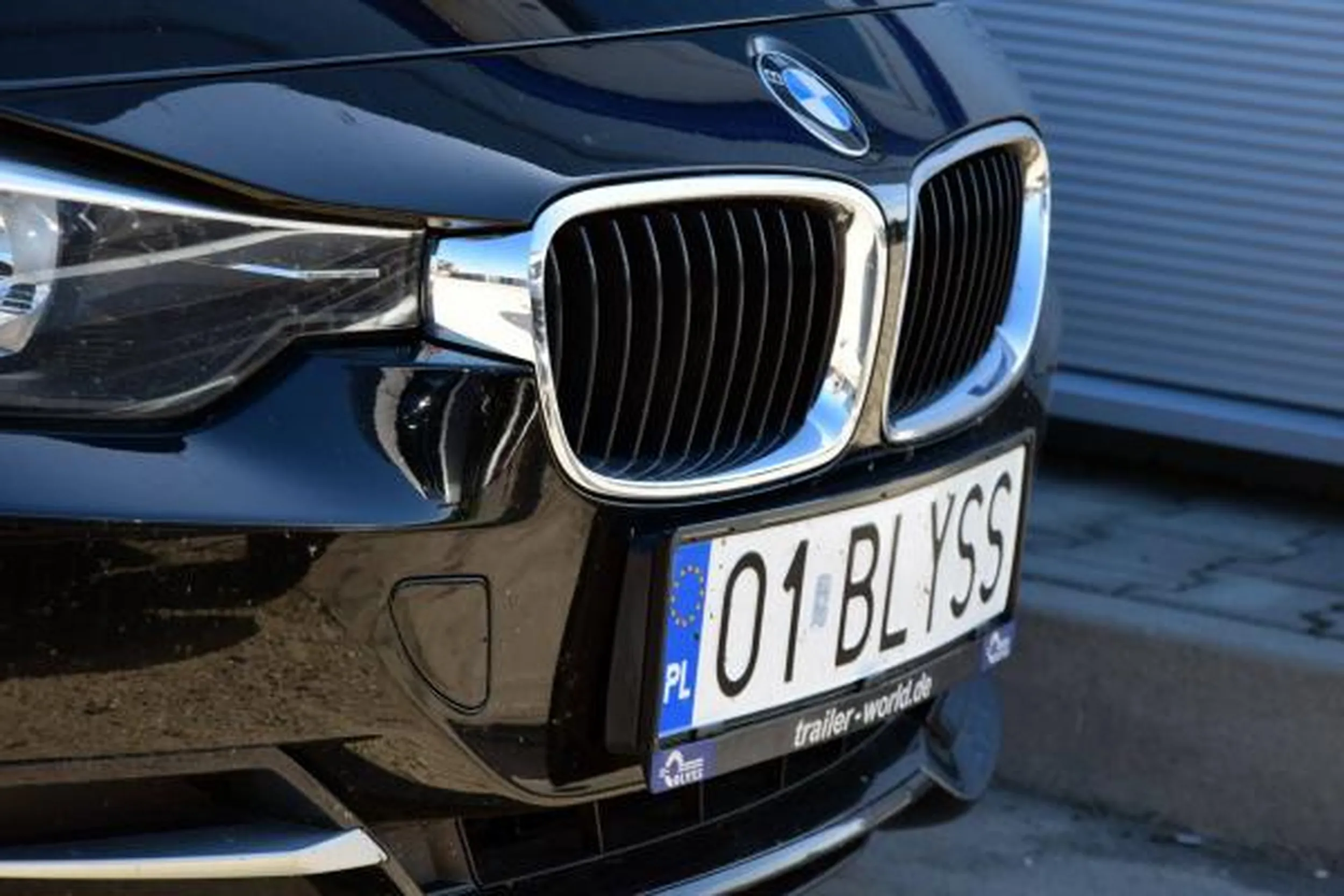 Fajny numer, blacha O1 BLYSS