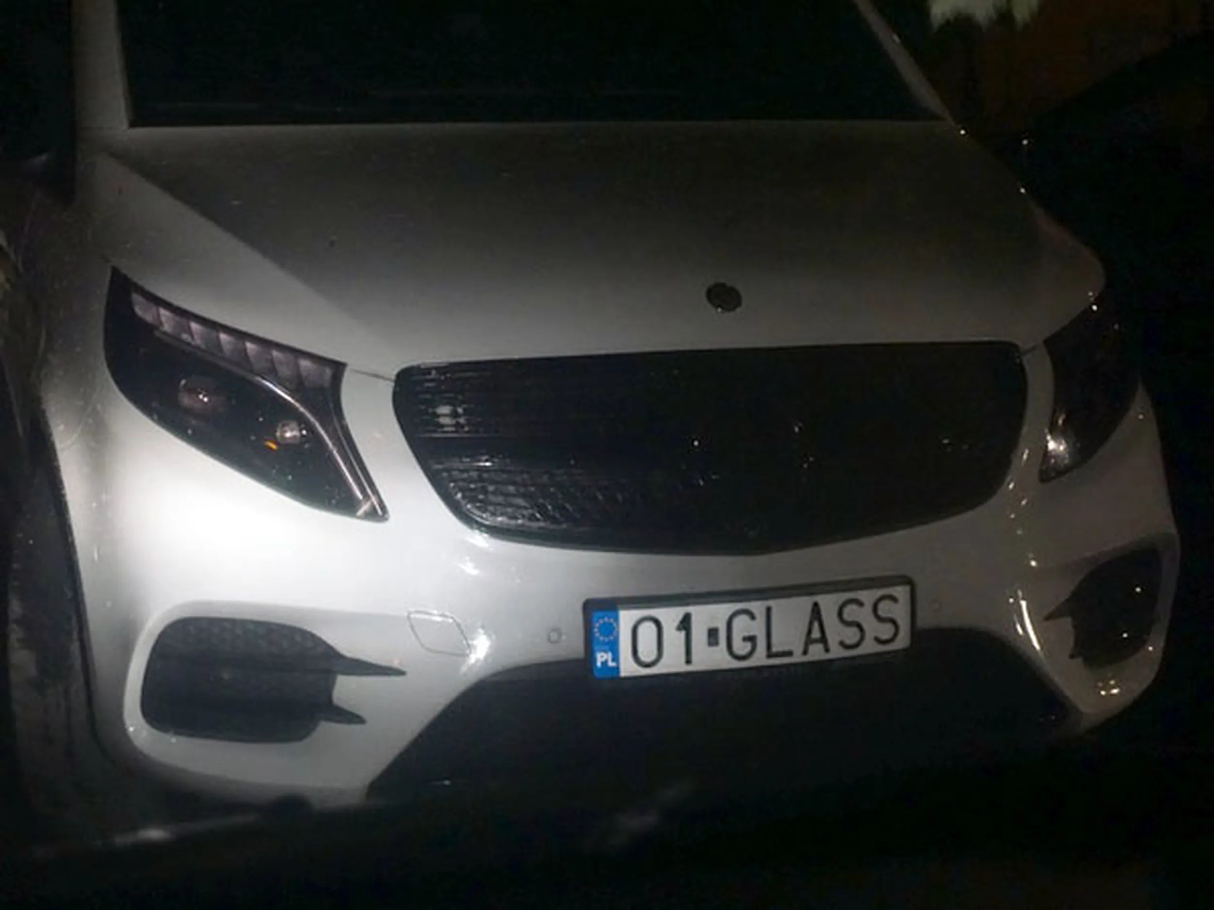 Fajny numer, blacha O1 GLASS