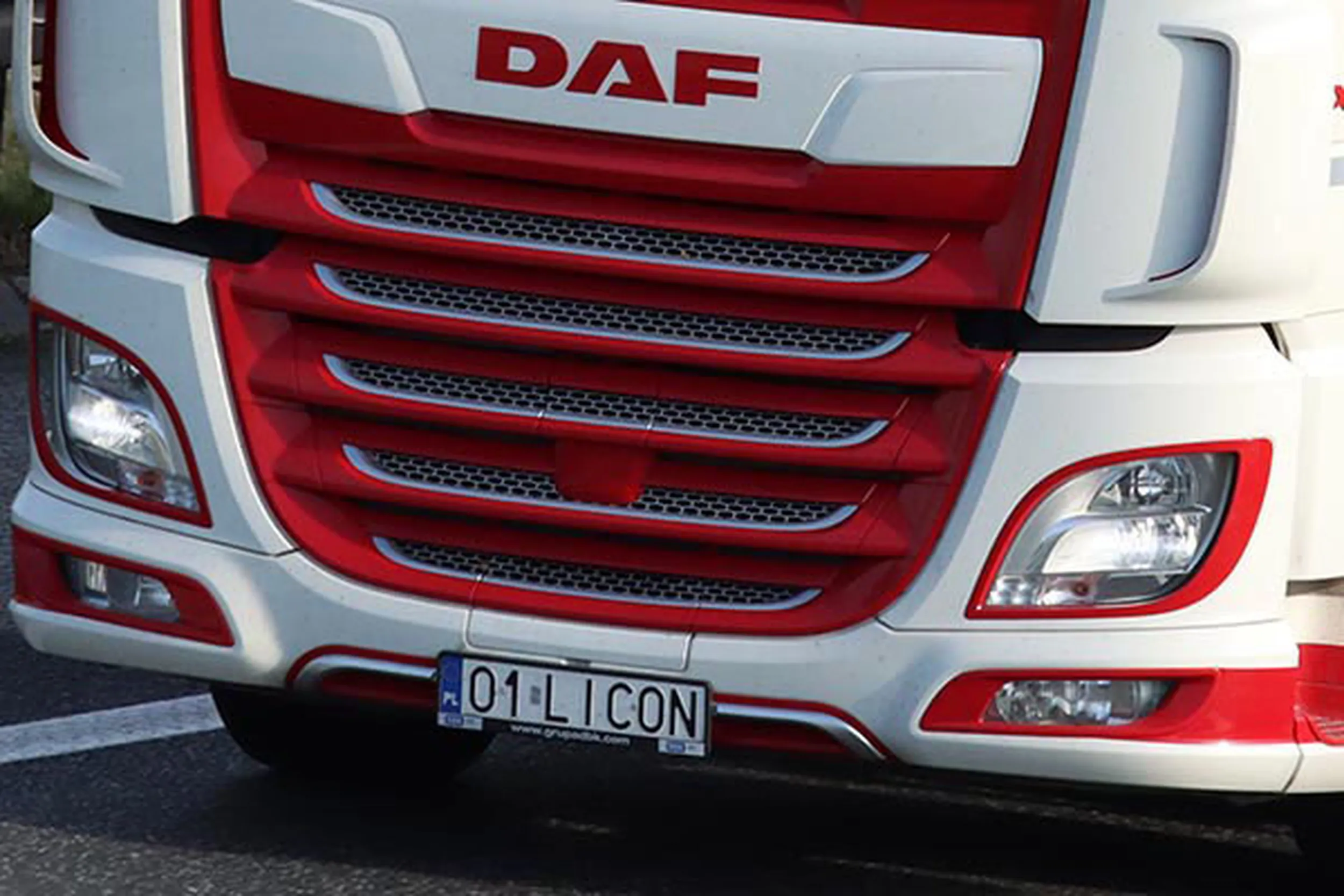 Fajny numer, blacha O1 LICON