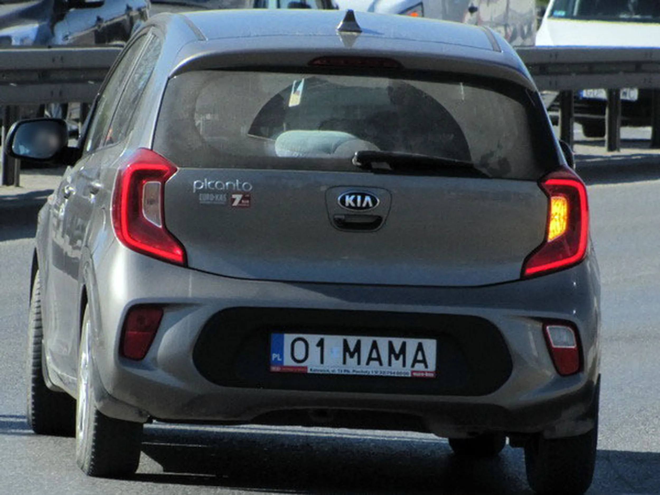 Fajny numer, blacha O1 MAMA