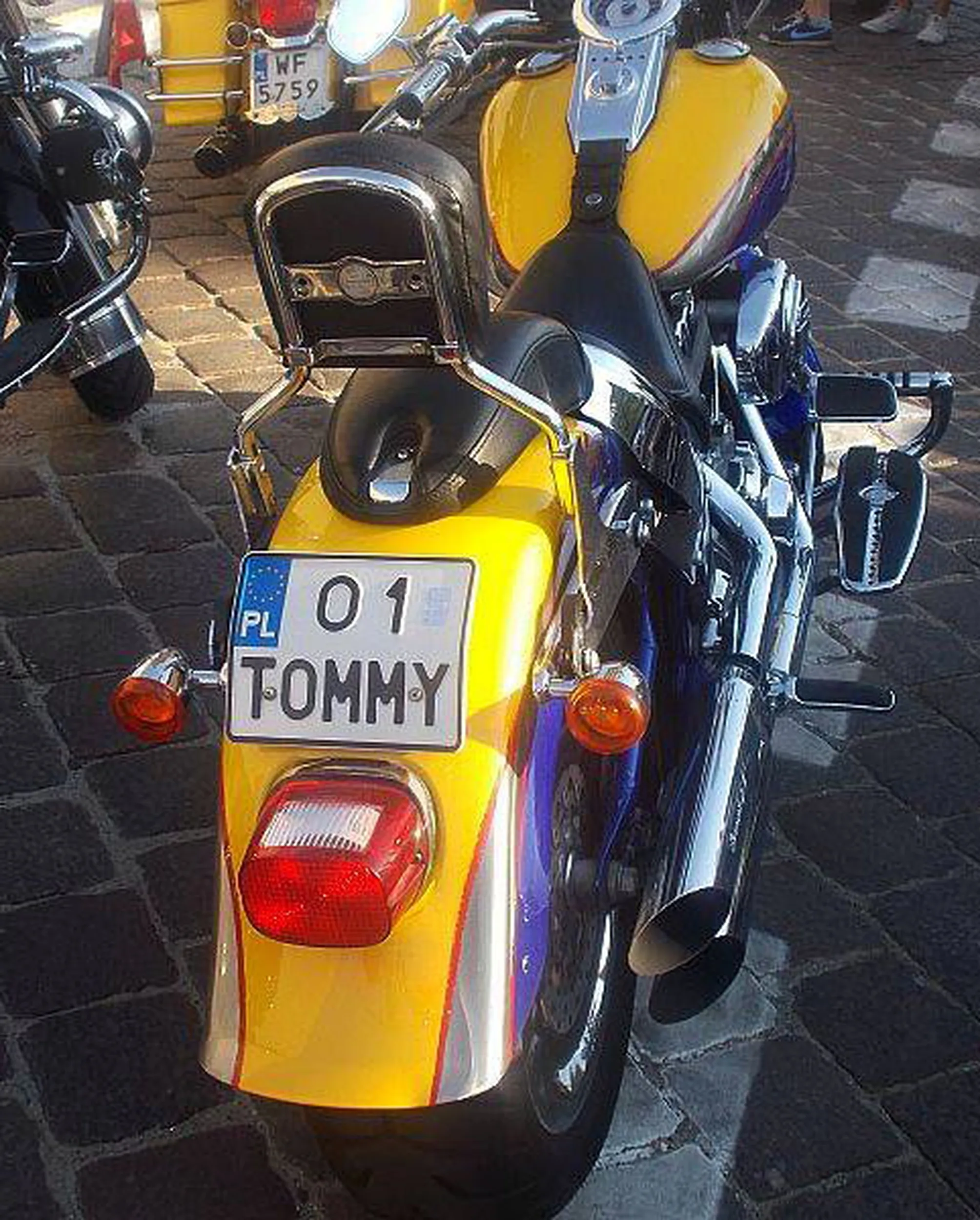 Fajny numer, blacha O1 TOMMY