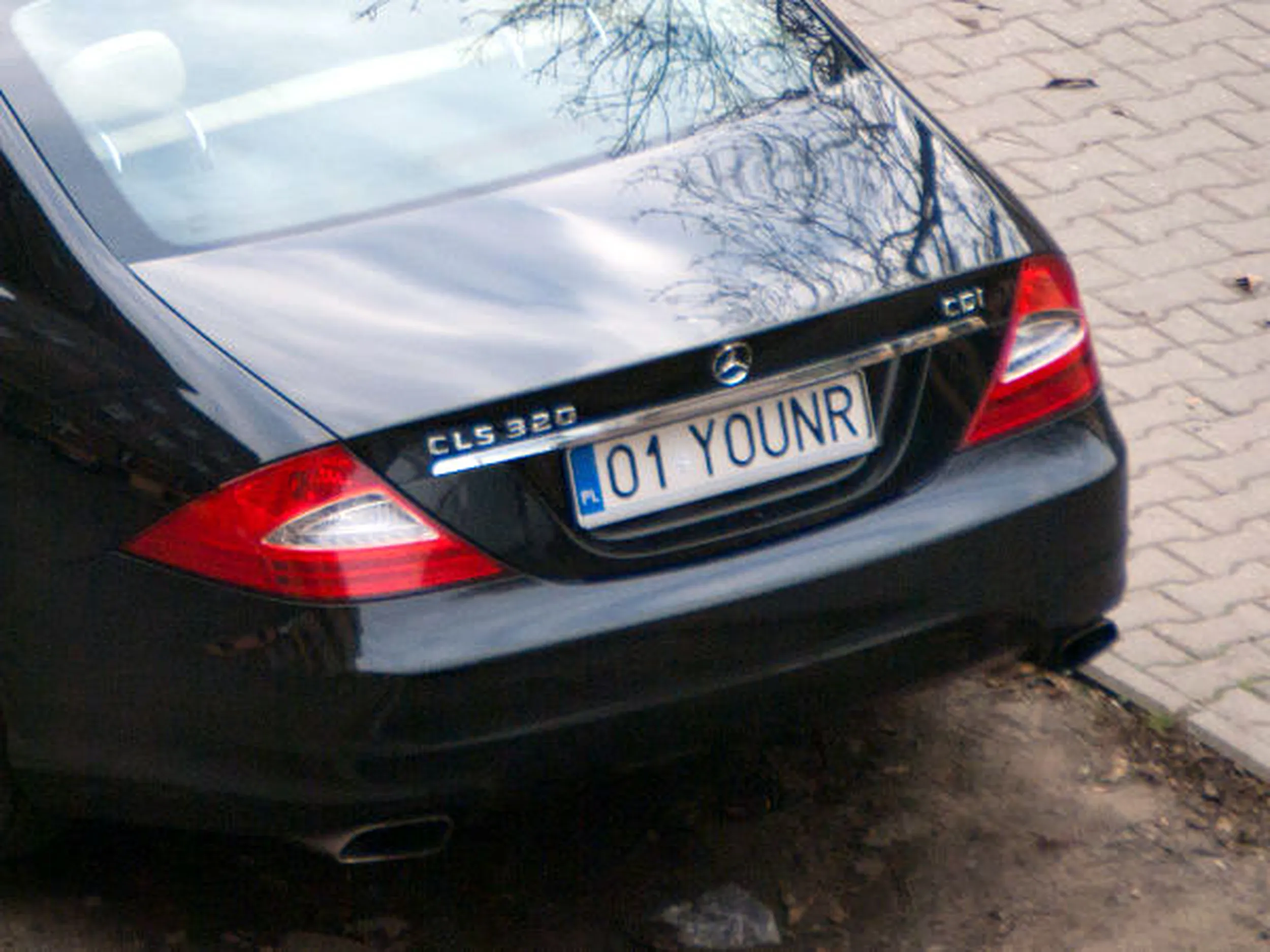 Fajny numer, blacha O1 YOUNR