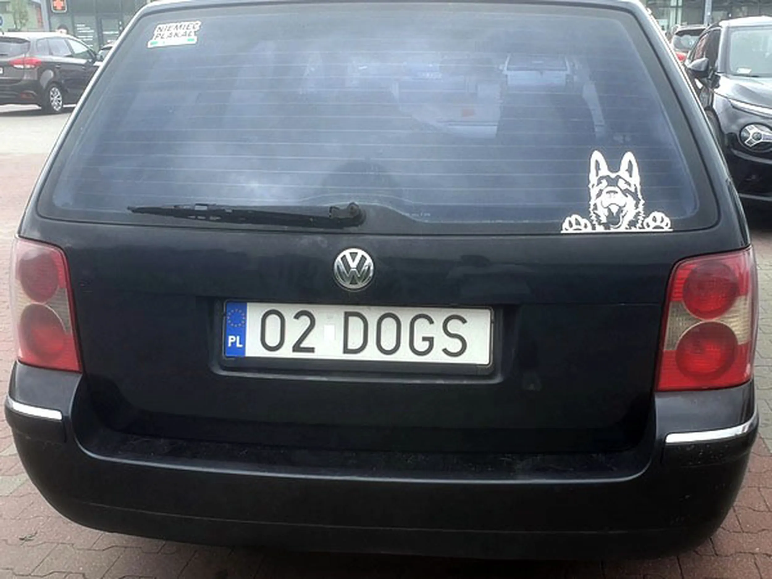 Fajny numer, blacha O2 DOGS