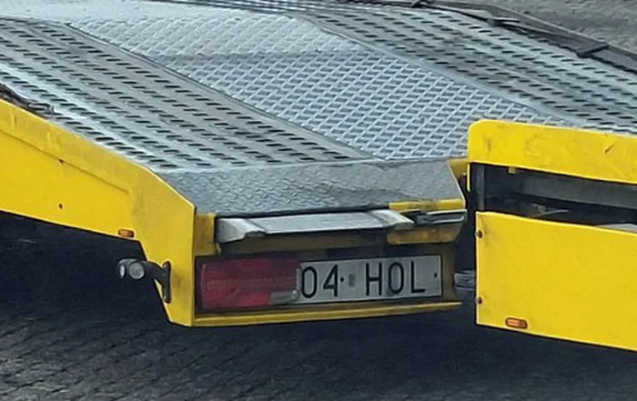 Fajny numer, blacha O4 HOL