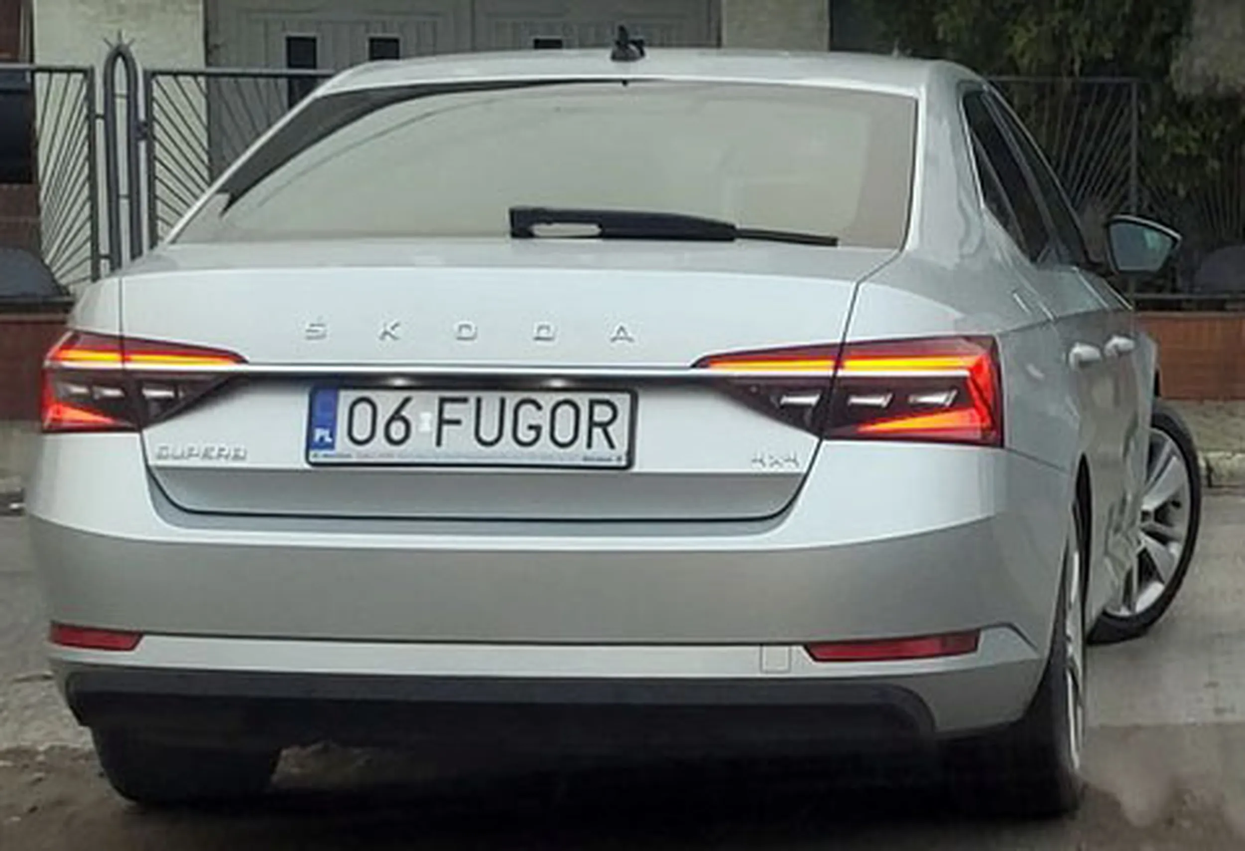 Fajny numer, blacha O6 FUGOR