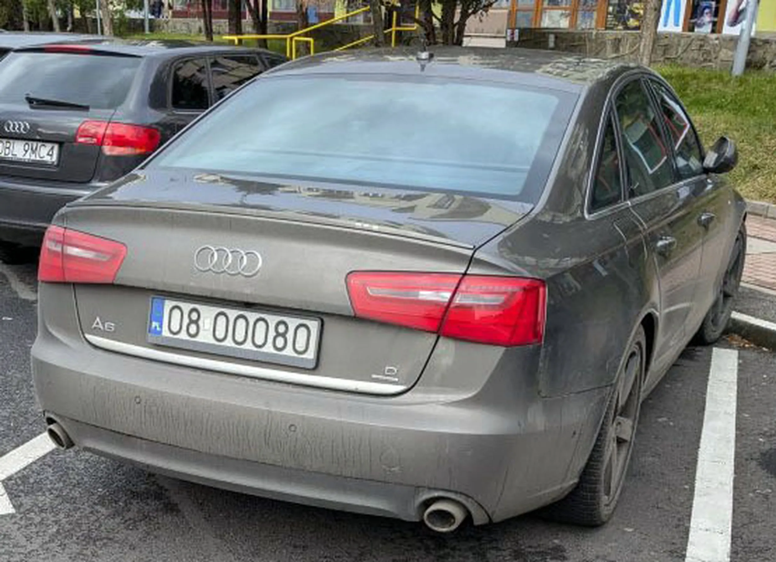 Fajny numer, blacha O8 OOO8O