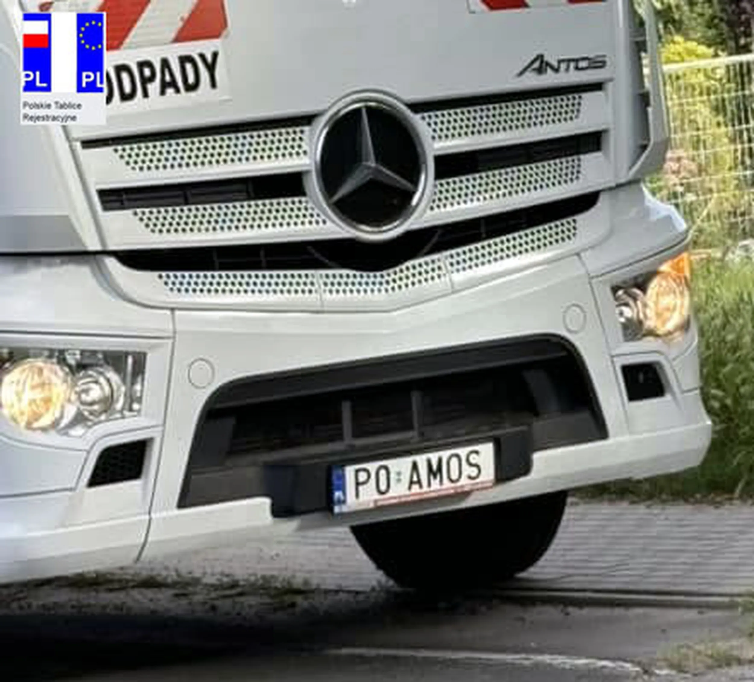 Fajny numer, blacha P0 AMOS