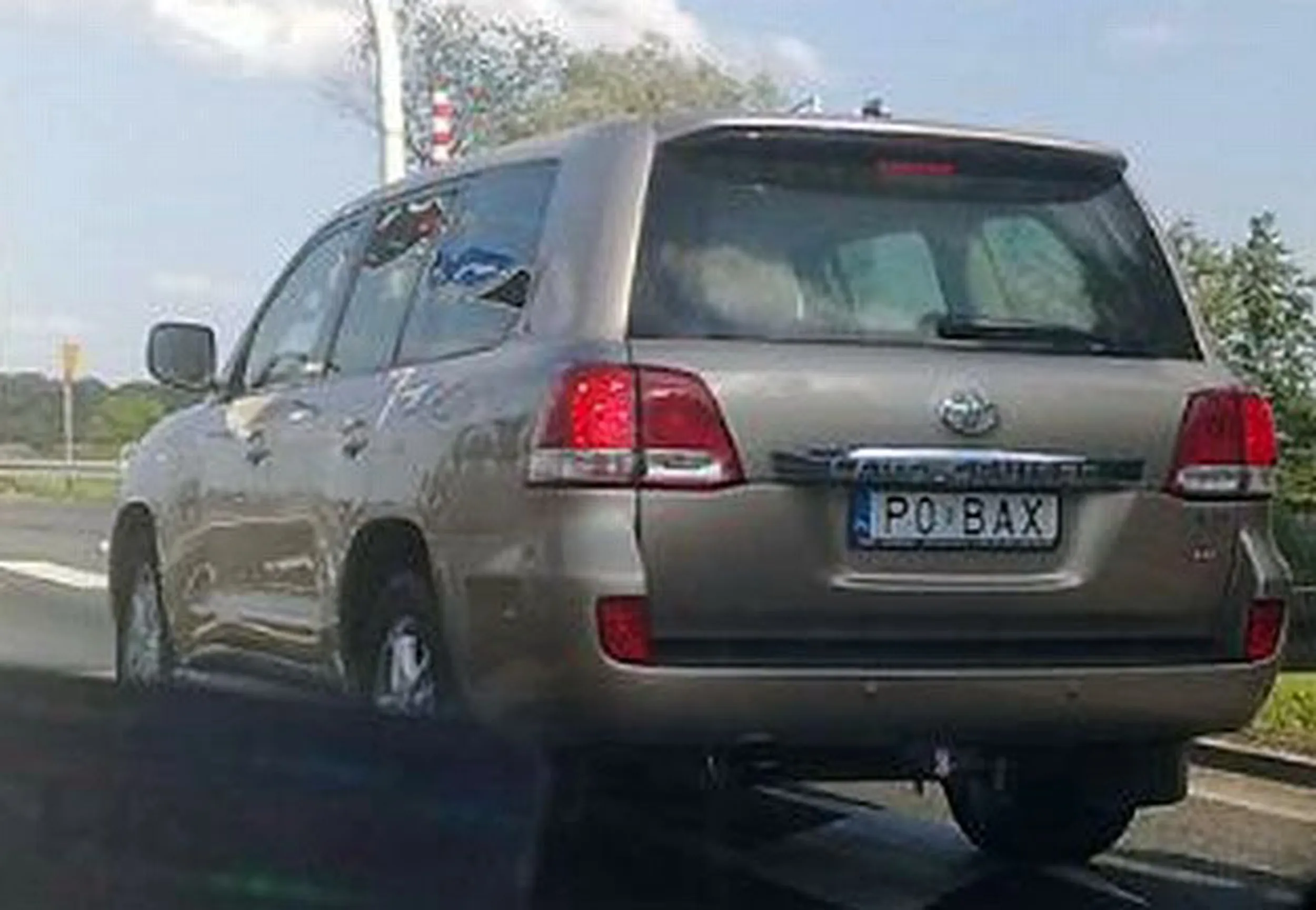 Fajny numer, blacha P0 BAX