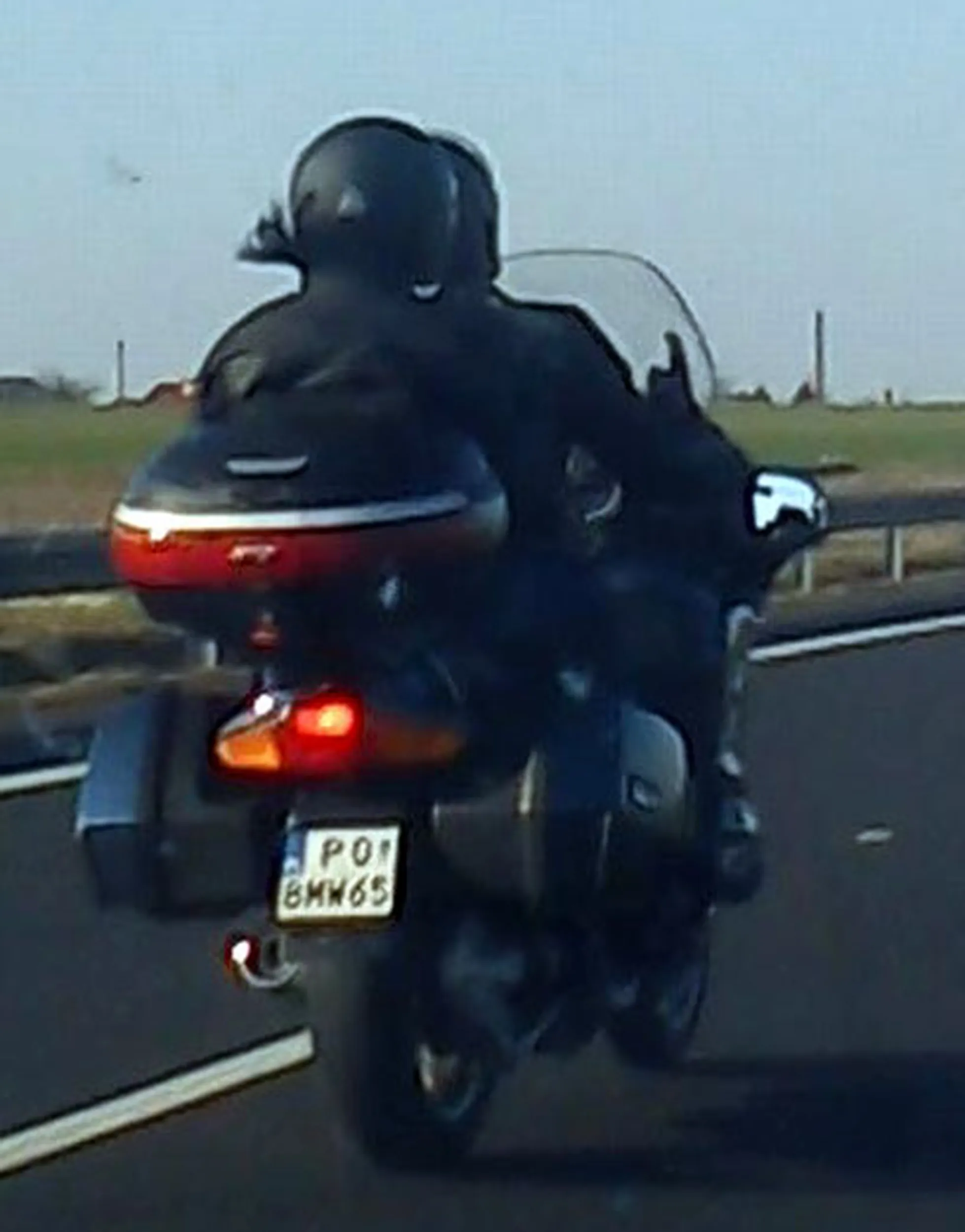 Fajny numer, blacha P0 BMW65