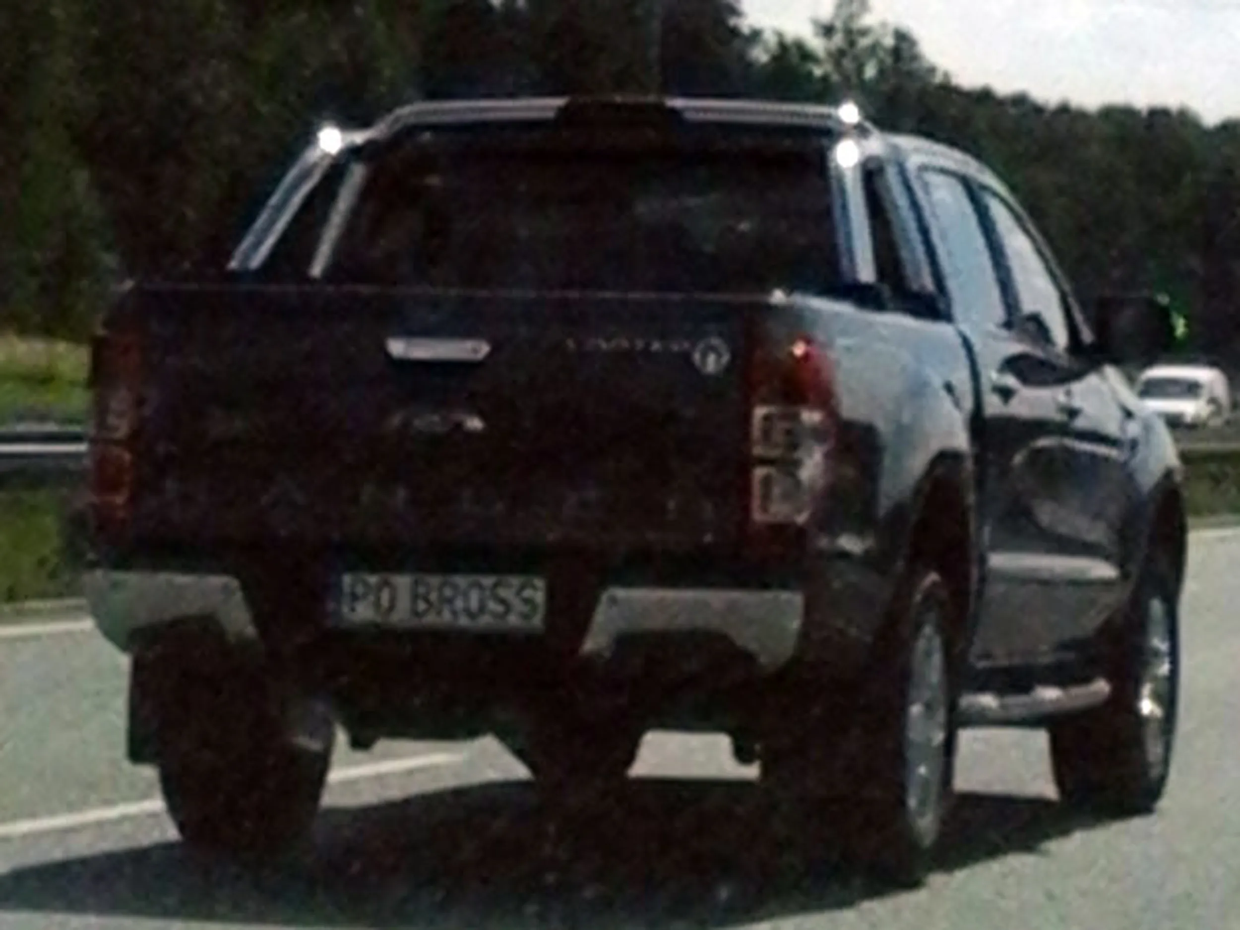 Fajny numer, blacha P0 BROSS