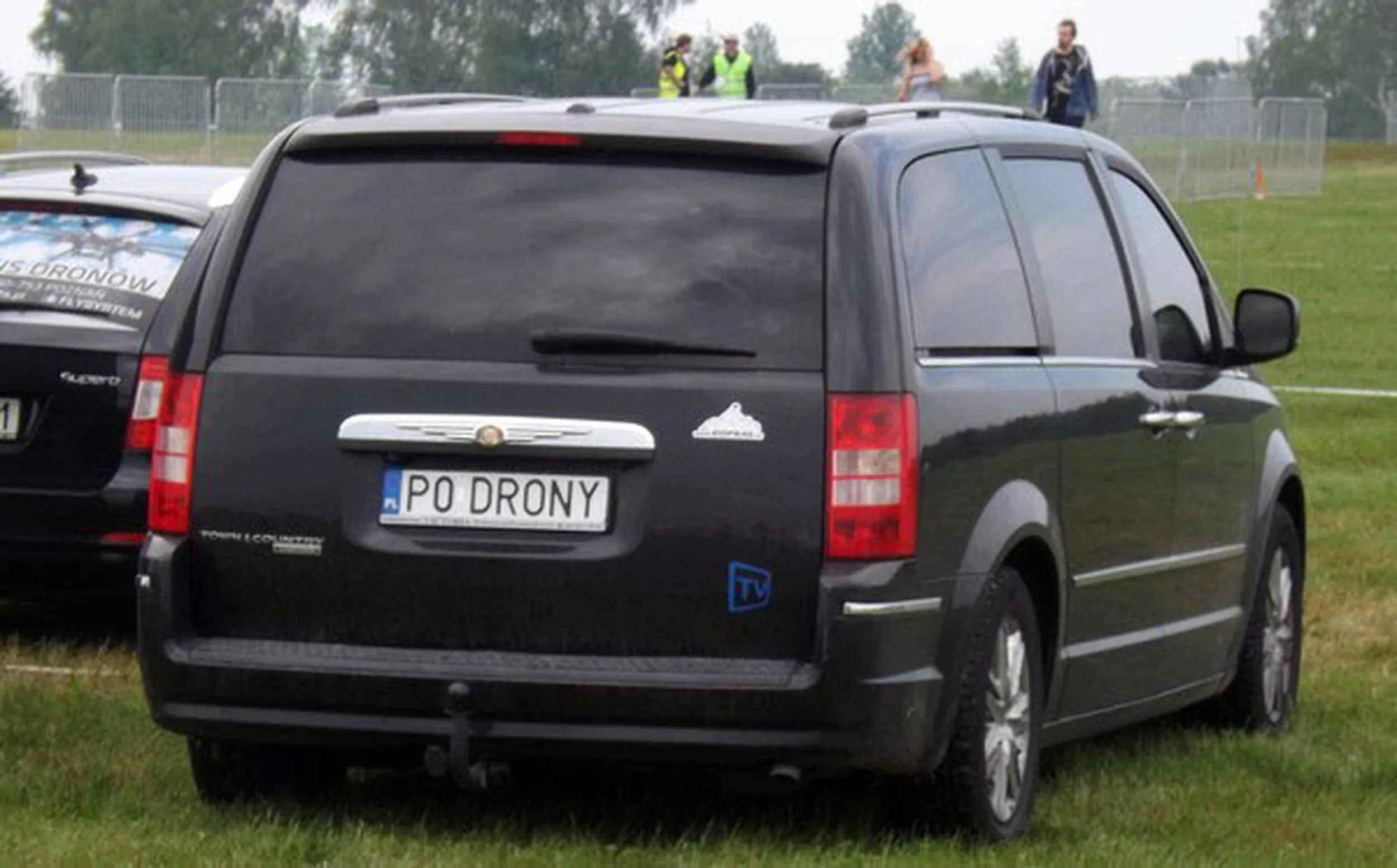 Fajny numer, blacha P0 DRONY