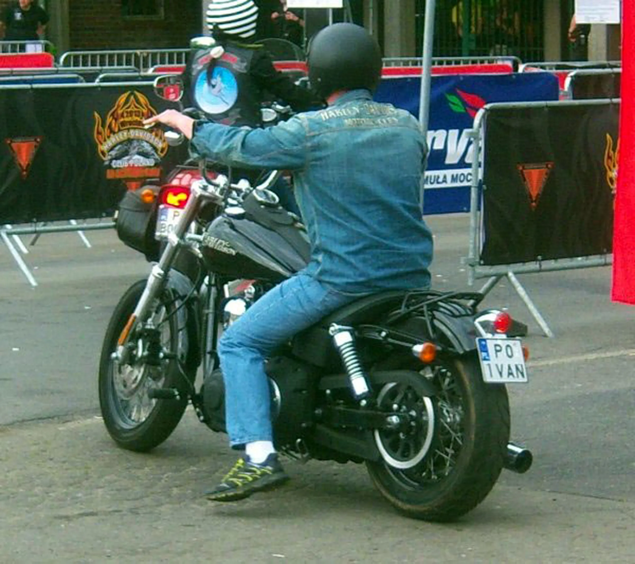 Fajny numer, blacha P0 IVAN