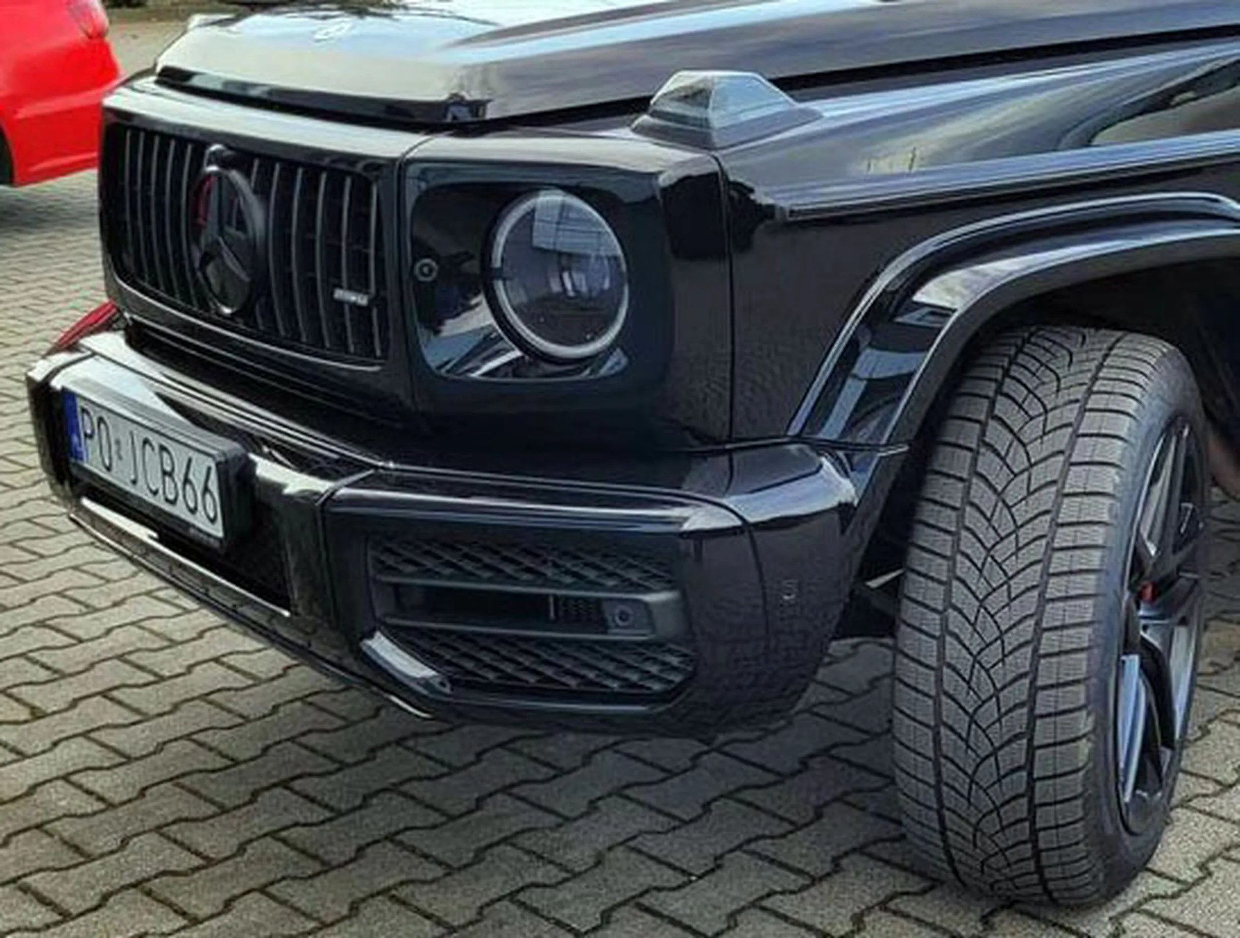 Fajny numer, blacha P0 JCB66