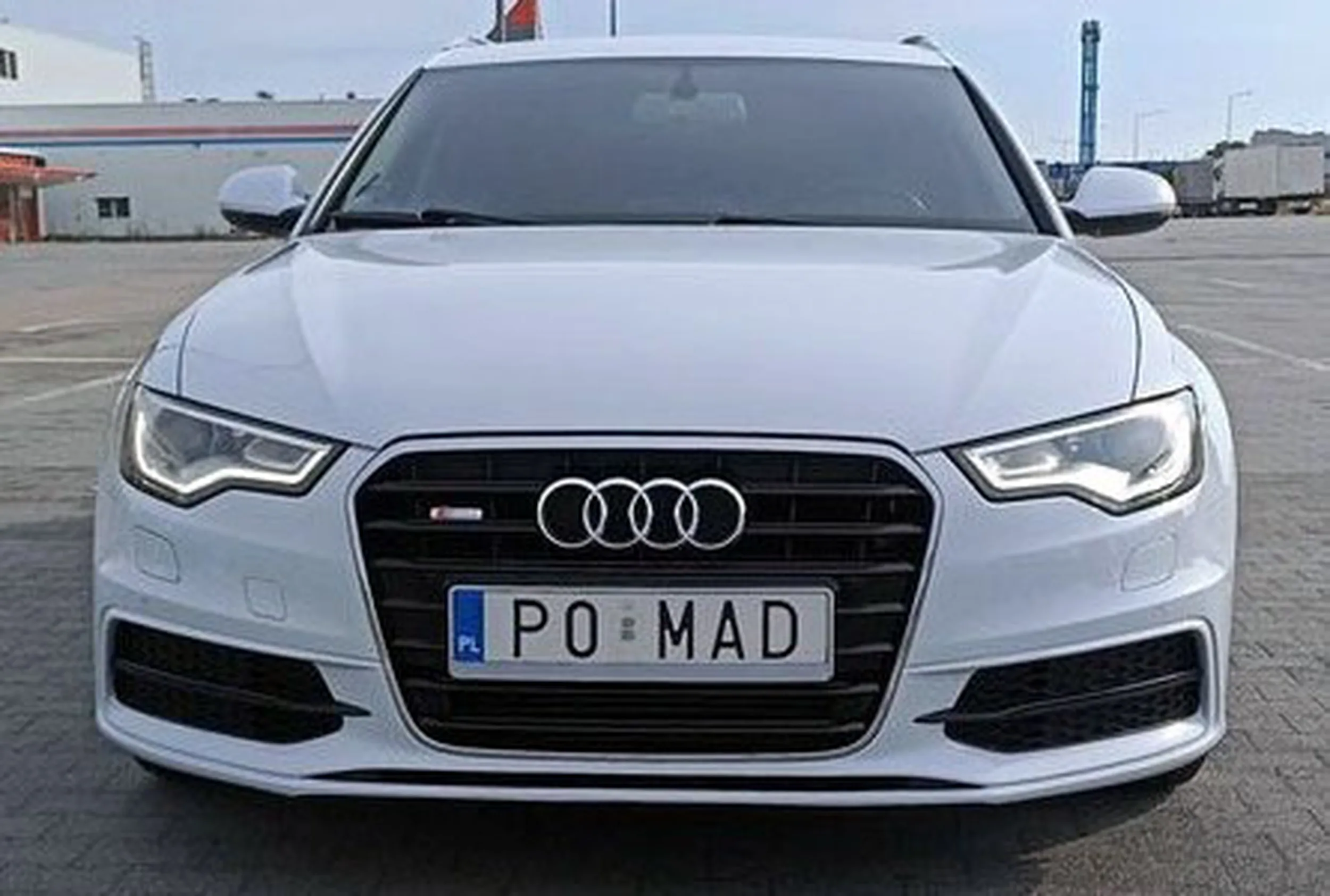 Fajny numer, blacha P0 MAD